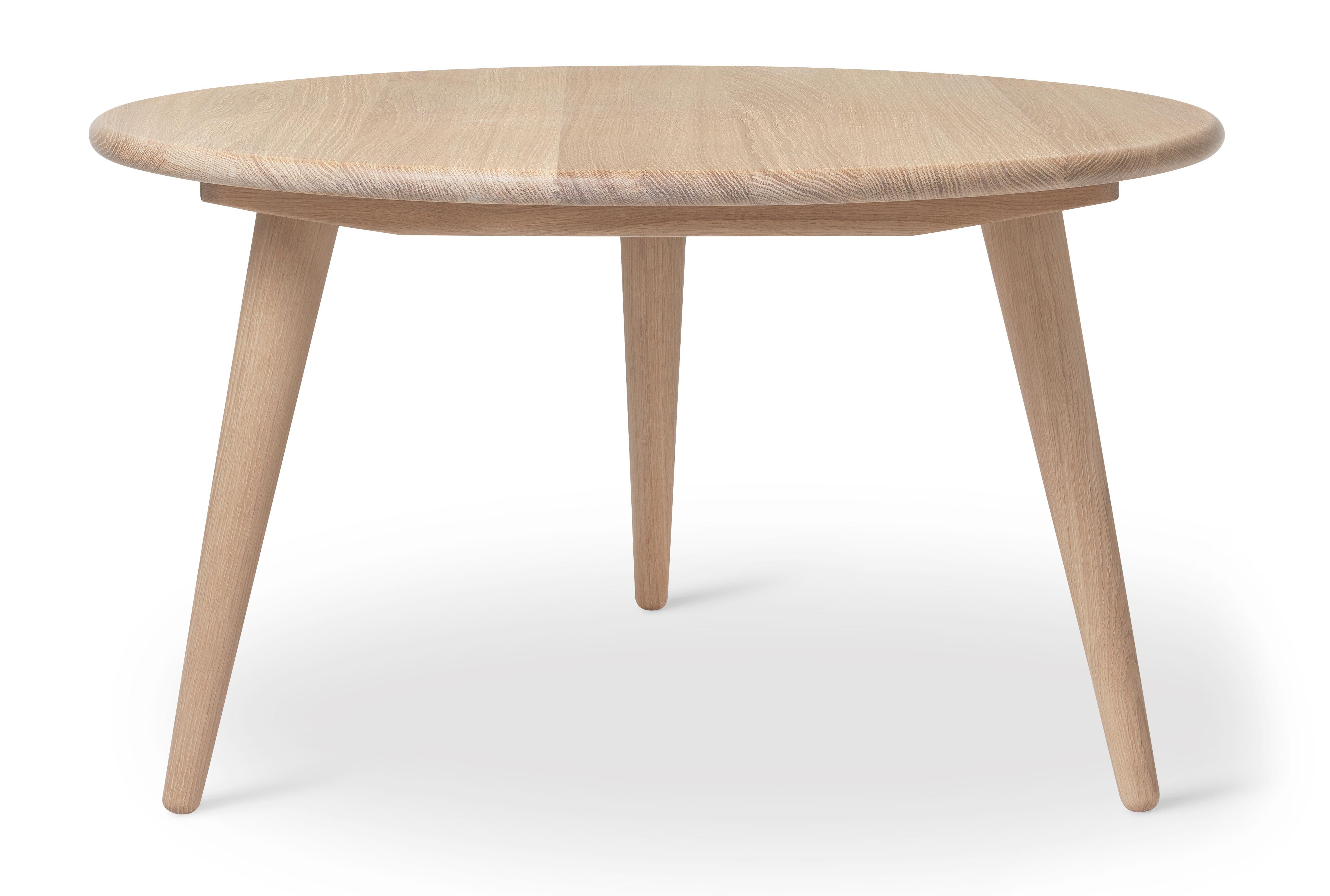 Beige (Oak White Oil) CH008 Small Coffee Table in Wood by Hans J. Wegner 2