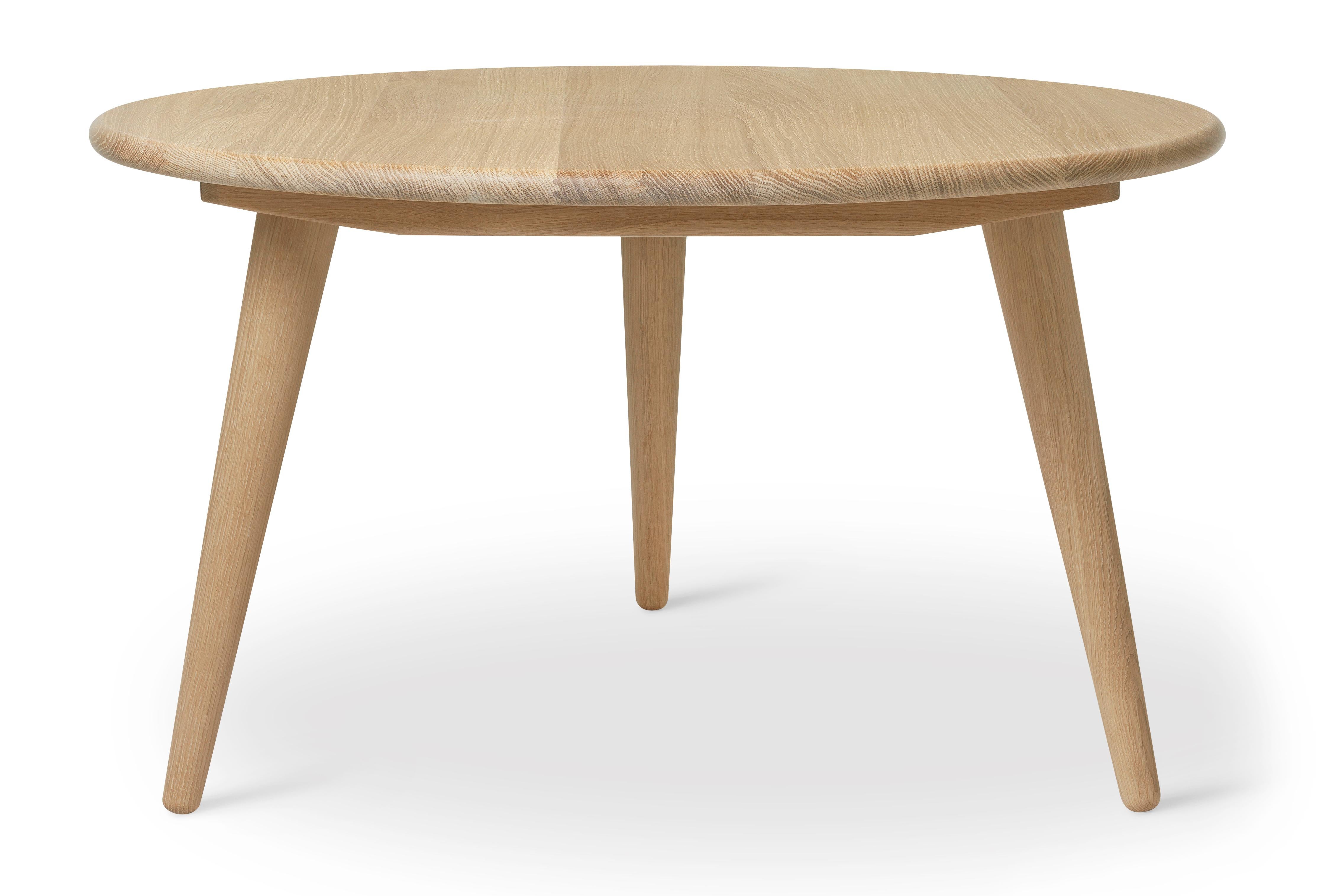 Brown (Oak Soap) CH008 Small Coffee Table in Wood by Hans J. Wegner 2