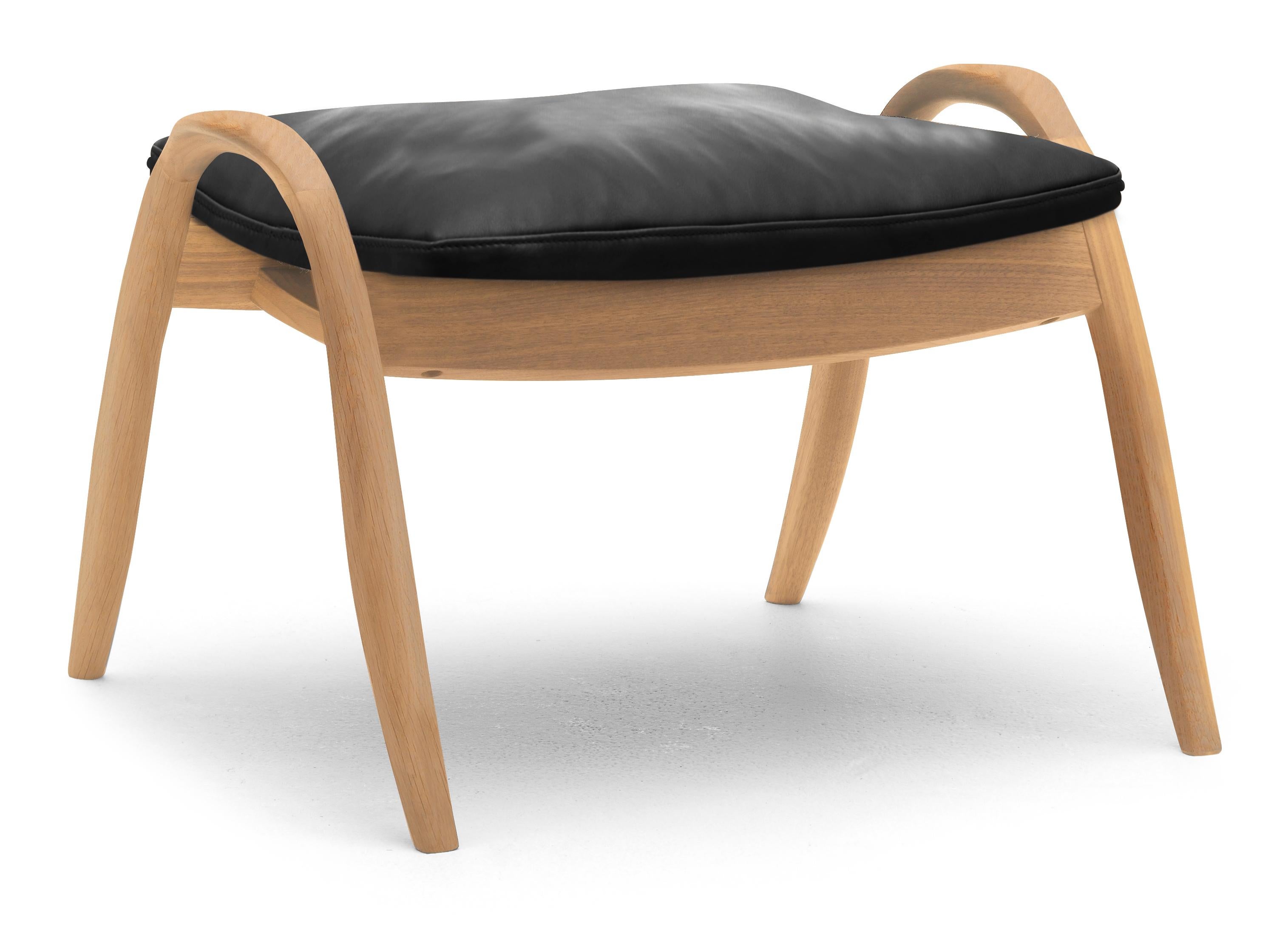 Black (Sif 98) FH430 Signature Footrest in Oiled Oak by Frits Henningsen 2