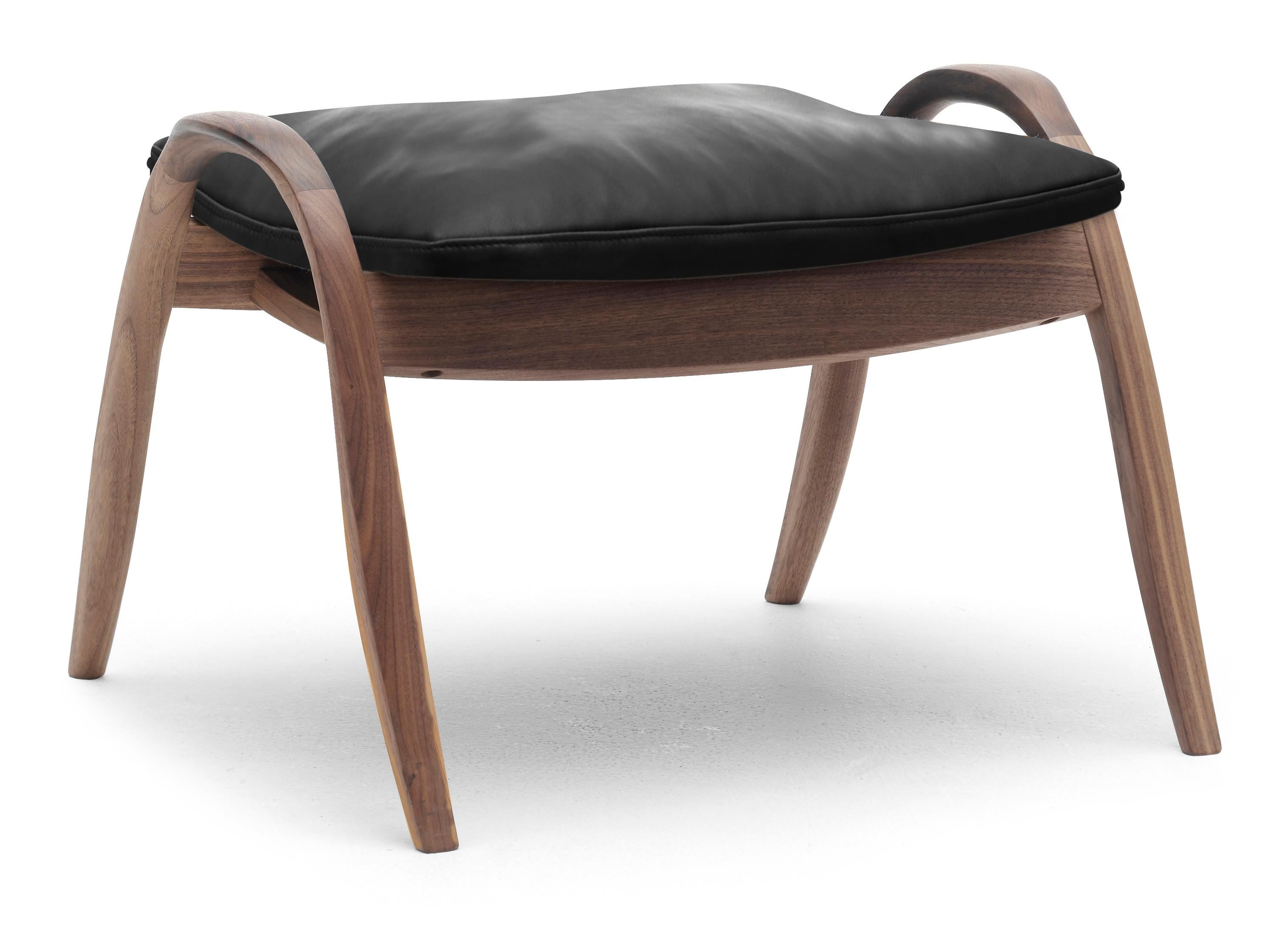 Black (Sif 98) FH430 Signature Footrest in Walnut Oil by Frits Henningsen 2