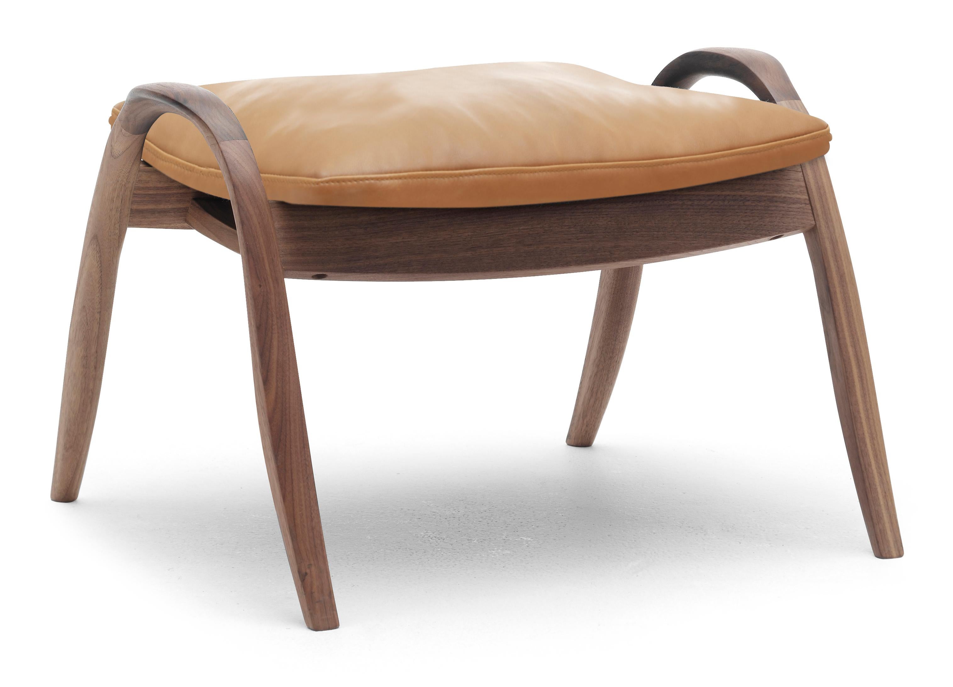 Brown (Sif 95) FH430 Signature Footrest in Walnut Oil by Frits Henningsen 2