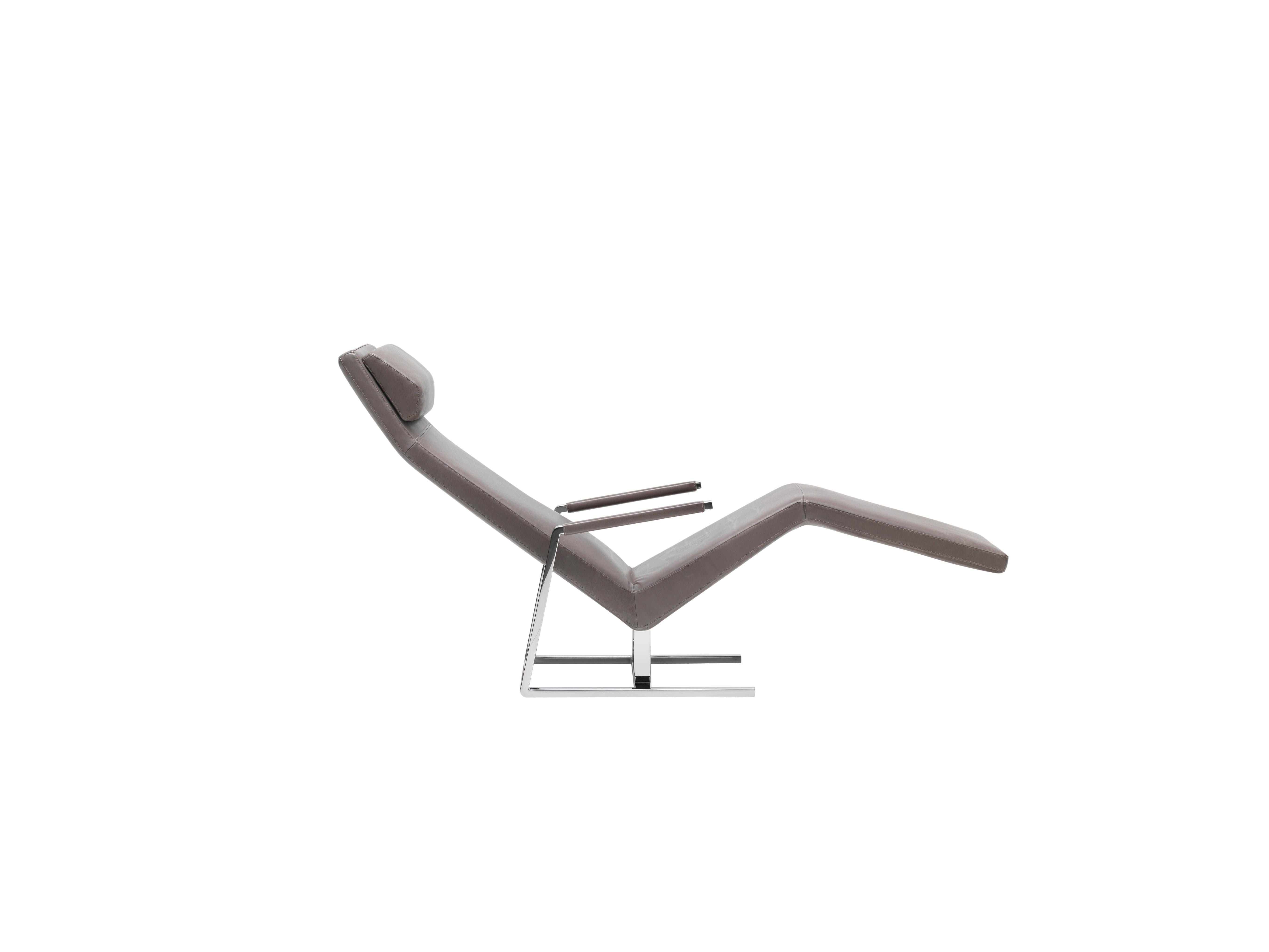 Im Angebot: De Sede Longue-Stuhl aus glänzendem Leder von Christophe Marchand, Beige (Taupe) 3