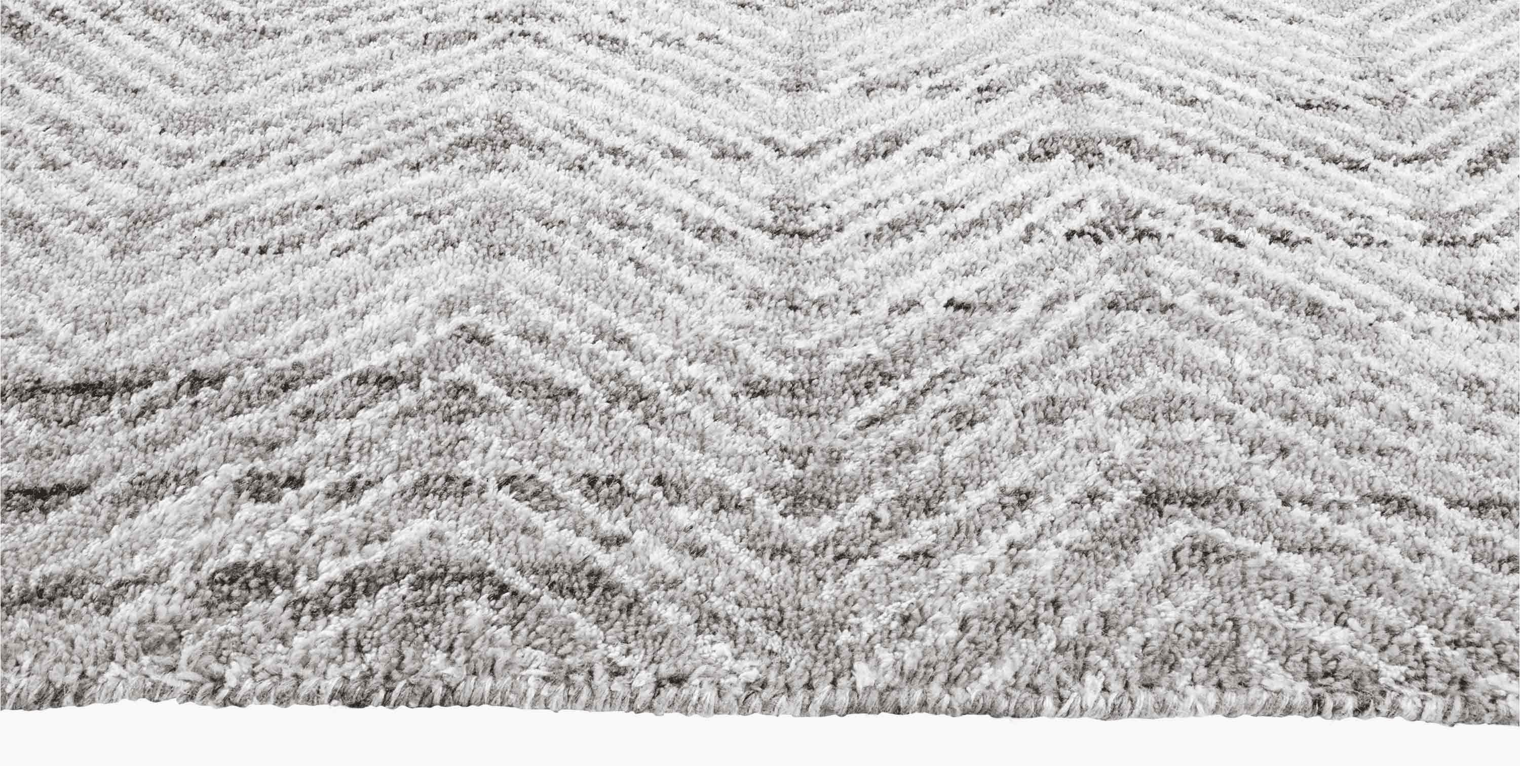 For Sale: Gray (Silver/White) Ben Soleimani Alia Rug– Hand-woven Chevron Wool + Viscose Black/Gray 8'x10' 3