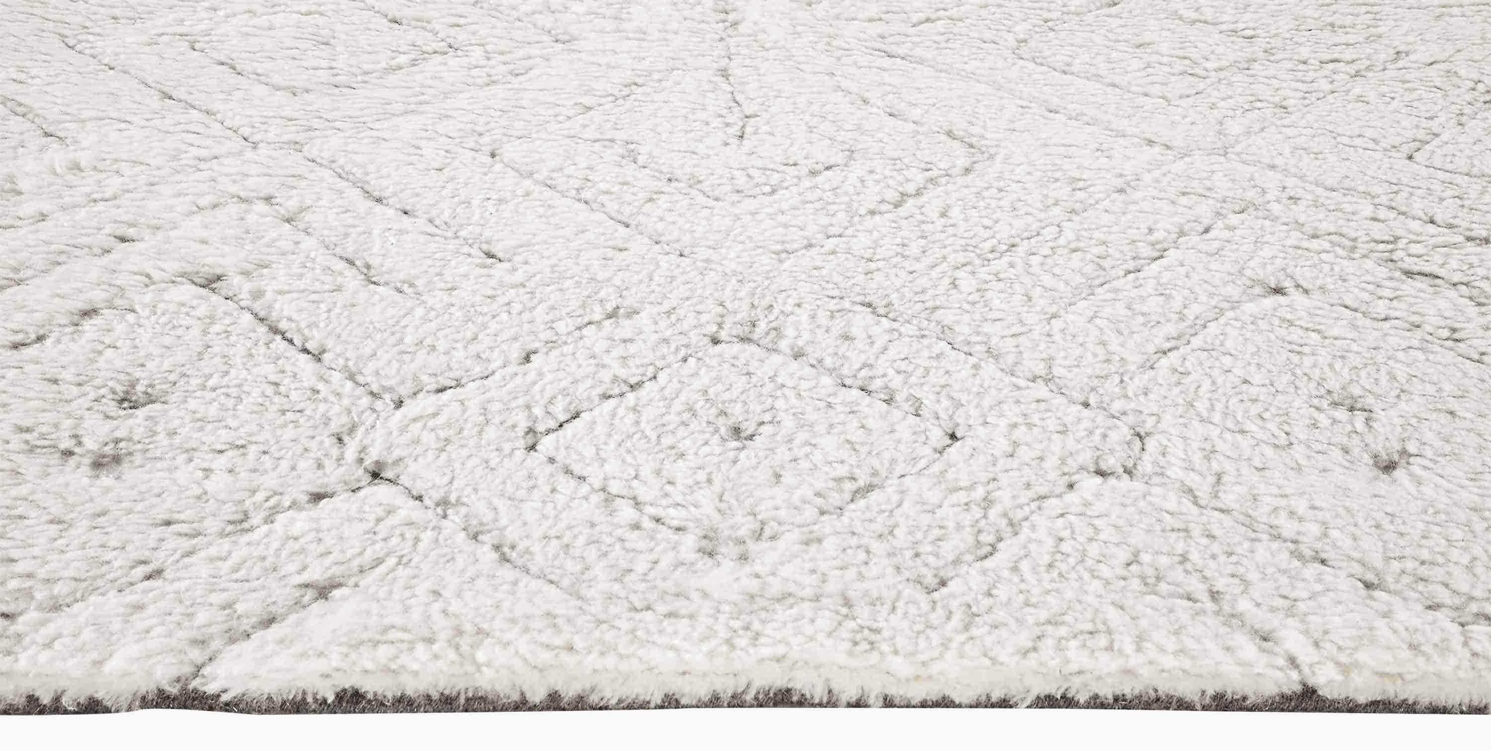 For Sale: Beige (Natural) Ben Soleimani Cava Rug– Moroccan Hand-knotted Ultra-plush Charcoal 6'x9' 3