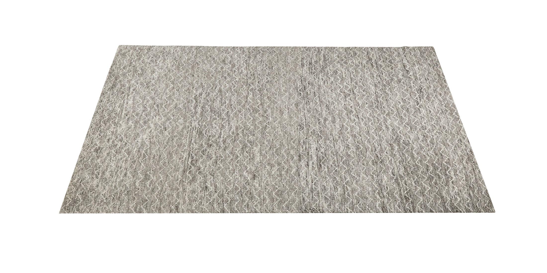 For Sale: Gray (Grey) Ben Soleimani Mina Moroccan Rug– Ultra-plush Hand-knotted Zigzag Grey 6'x9' 2