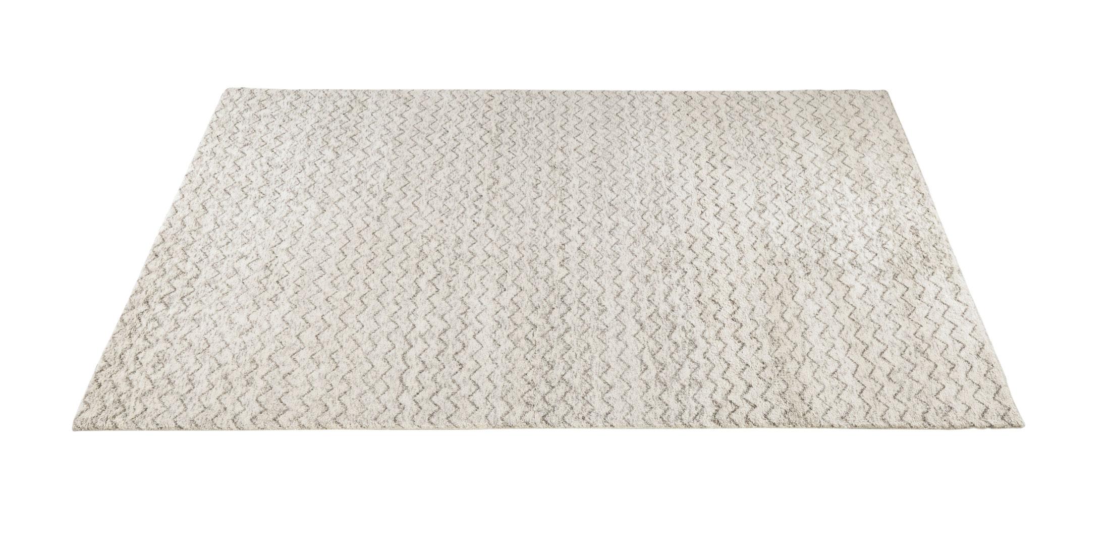 For Sale: Silver Ben Soleimani Mina Moroccan Rug– Ultra-plush Hand-knotted Zigzag Grey 6'x9' 2