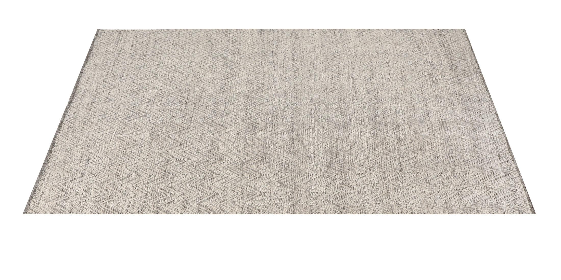 For Sale: Silver Ben Soleimani Ceyah Rug– Hand-woven Plush Textured Wool + Linen Charcoal 6'x9' 2