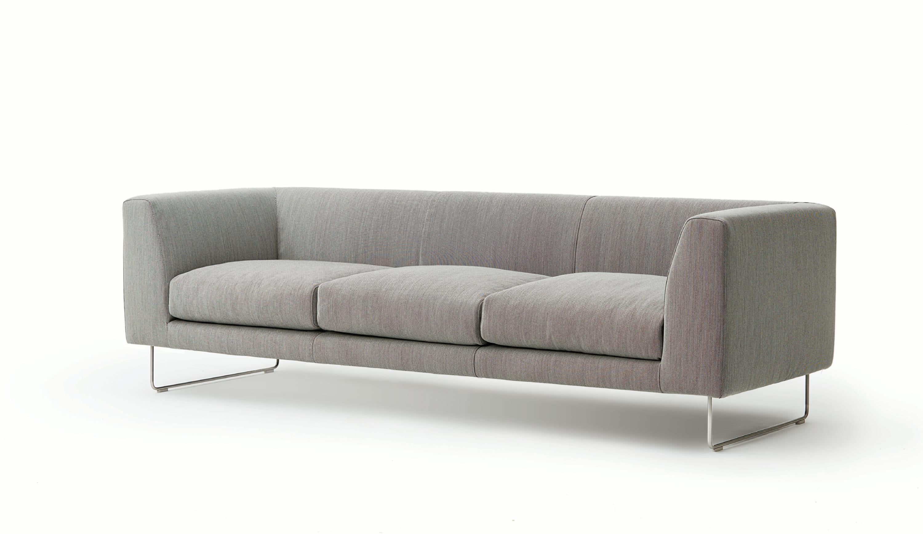 Im Angebot: Cappellini Elan Dreisitzer-Sofa mit Stoff oder Leder von Jasper Morrison, Multi (Hallingdal 2 126) 2