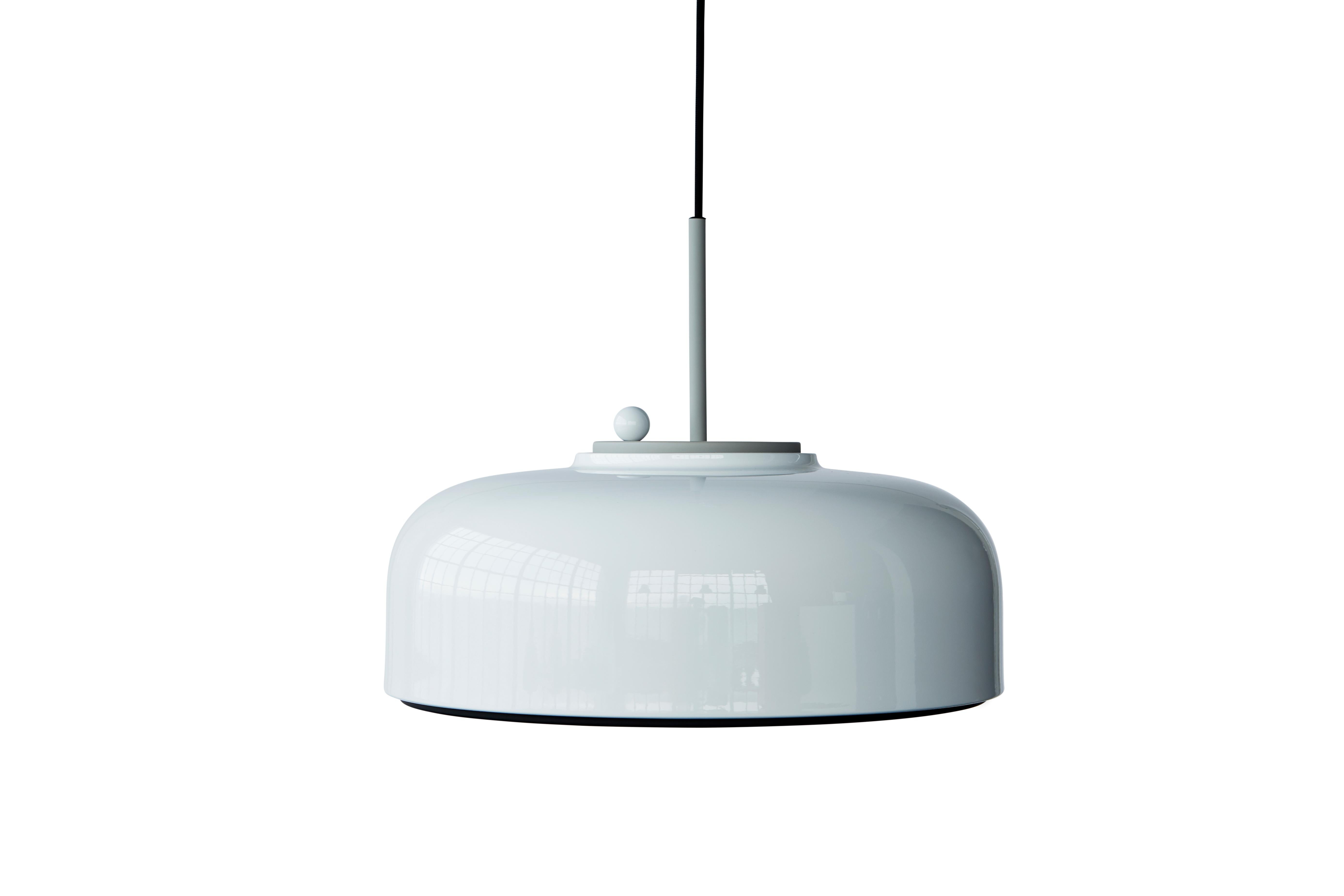 En vente : White Lampe suspendue Podgy en aluminium avec structure en nid d'abeille et variateur d'intensité