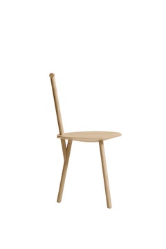 Silla esquinera Spade Ashwood de Faye Toogood