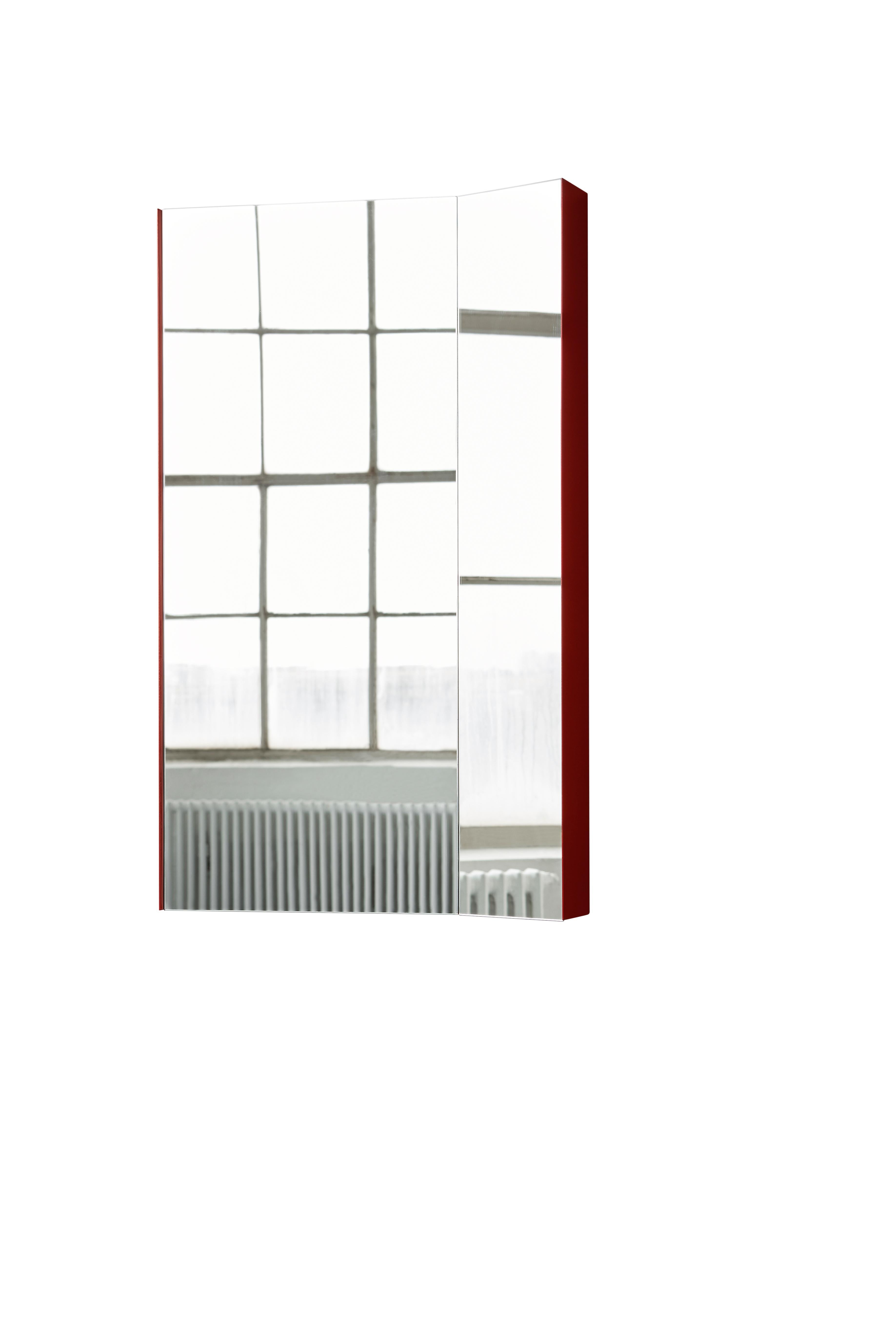 En vente : Red (Basque Red) Miroir de sol ou mural planaire Mimesis en acier revêtu de poudre