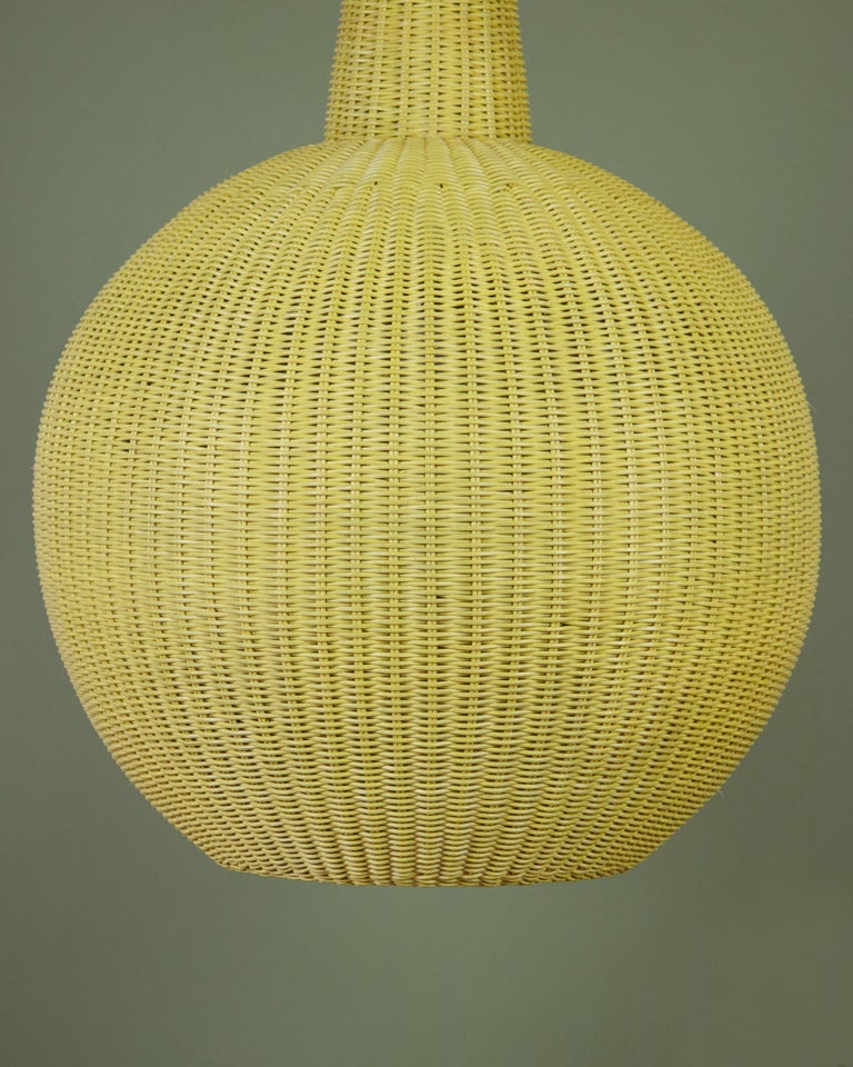For Sale: Yellow (Senape) Bottega Intreccio Sfera Pendant in Bamboo Wicker, by Maurizio Bernabei 3