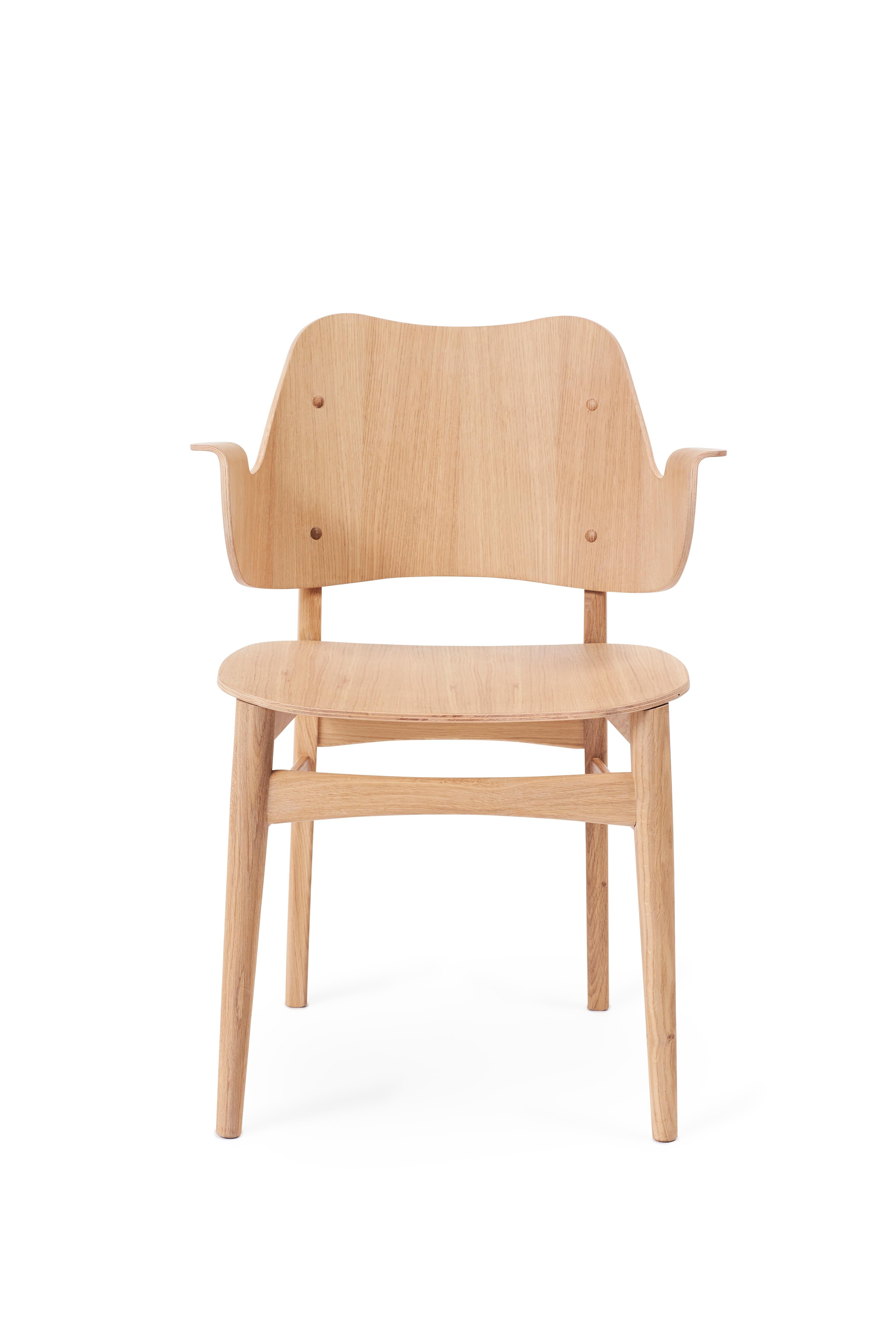 For Sale: Beige (Oak) Gesture Chair in Pure Wood, by Hans Olsen from Warm Nordic