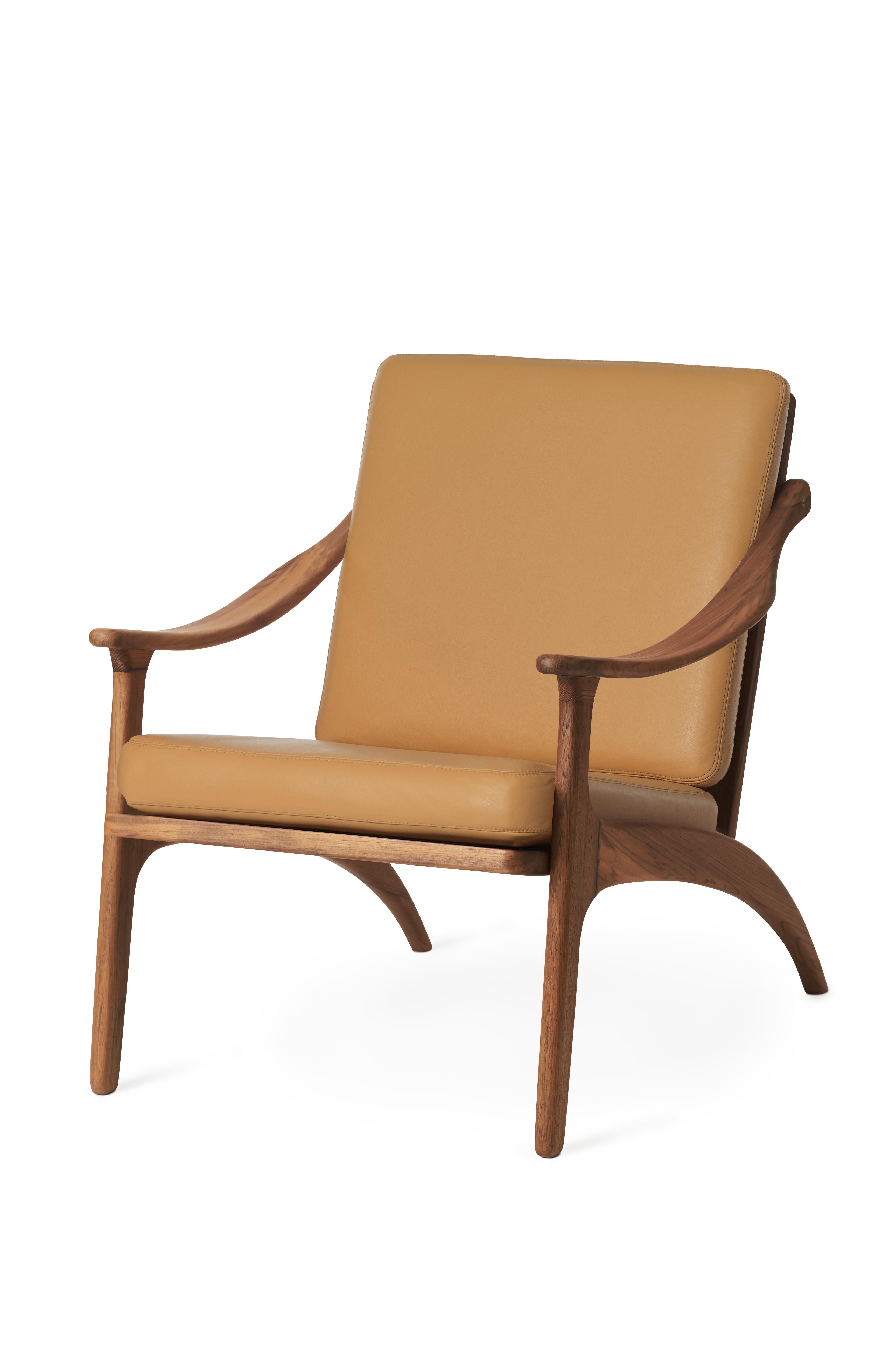 For Sale: Pink (Soavé Nature) Lean Back Monochrome Lounge Chair in Teak, by Arne Hovmand-Olsen from Warm