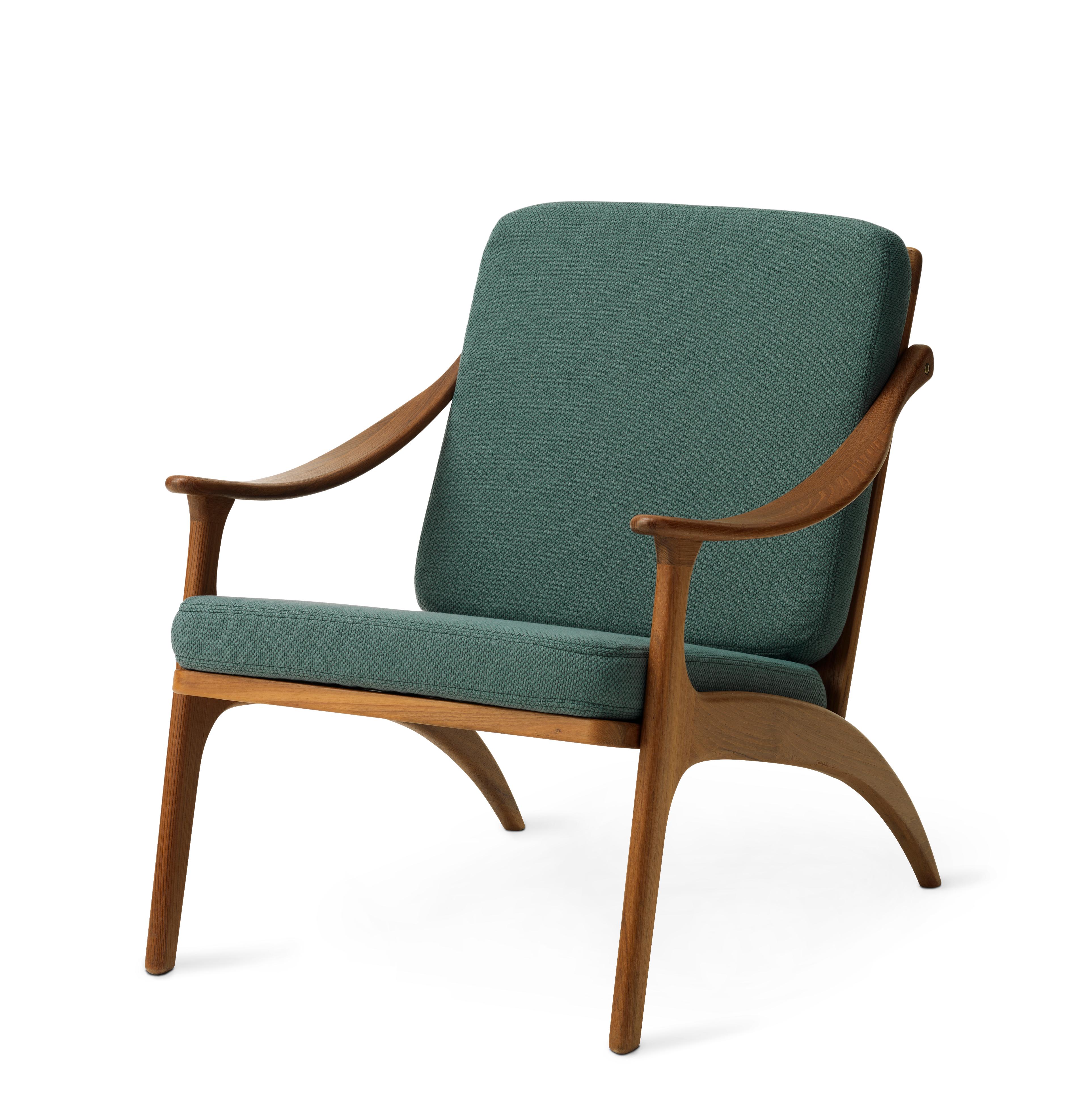 For Sale: Blue (Merit 017) Lean Back Monochrome Lounge Chair in Teak, by Arne Hovmand-Olsen from Warm