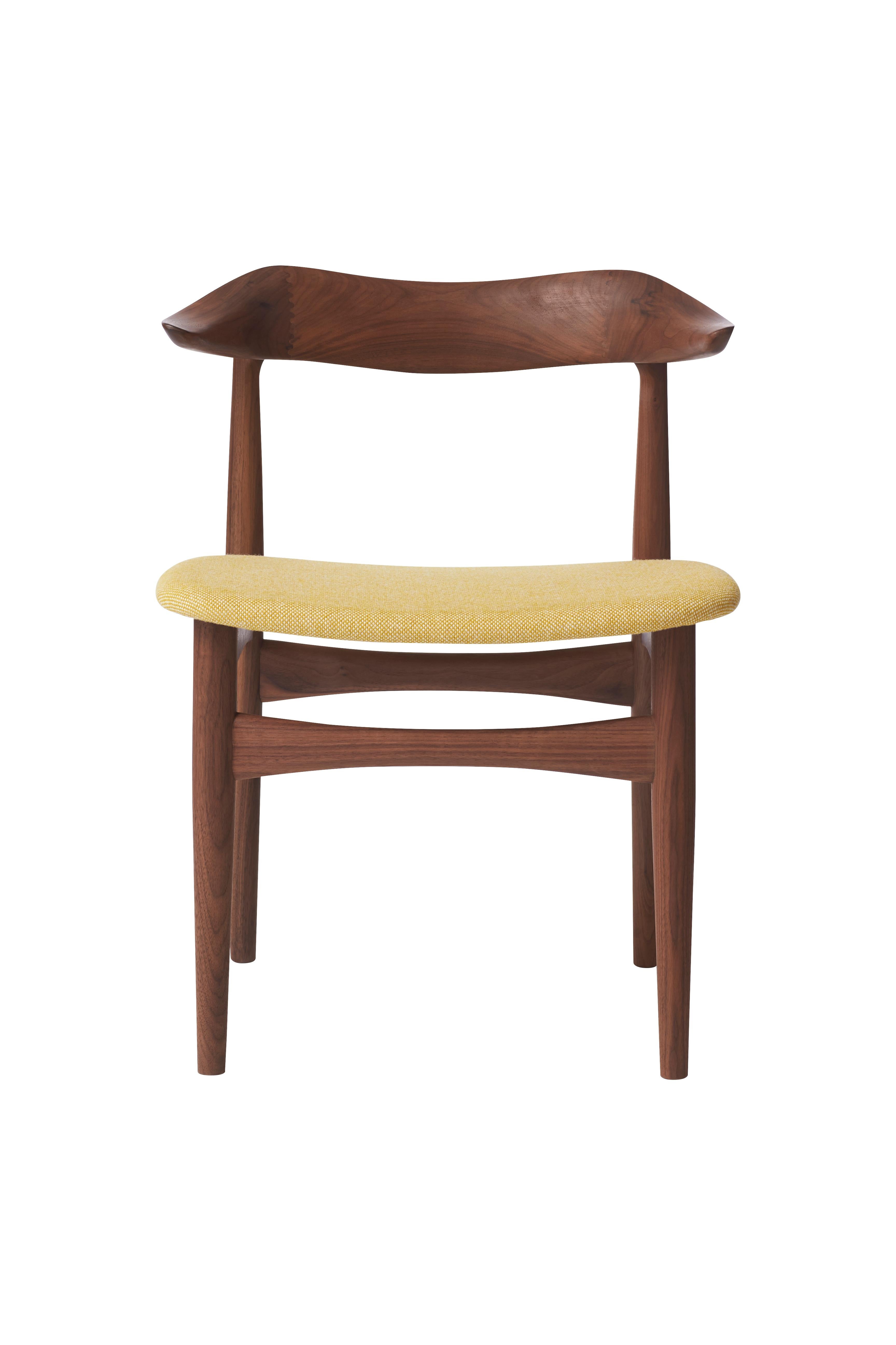 For Sale: Yellow (Halling 407) Cow Horn Walnut Chair, by Knud Færch from Warm Nordic