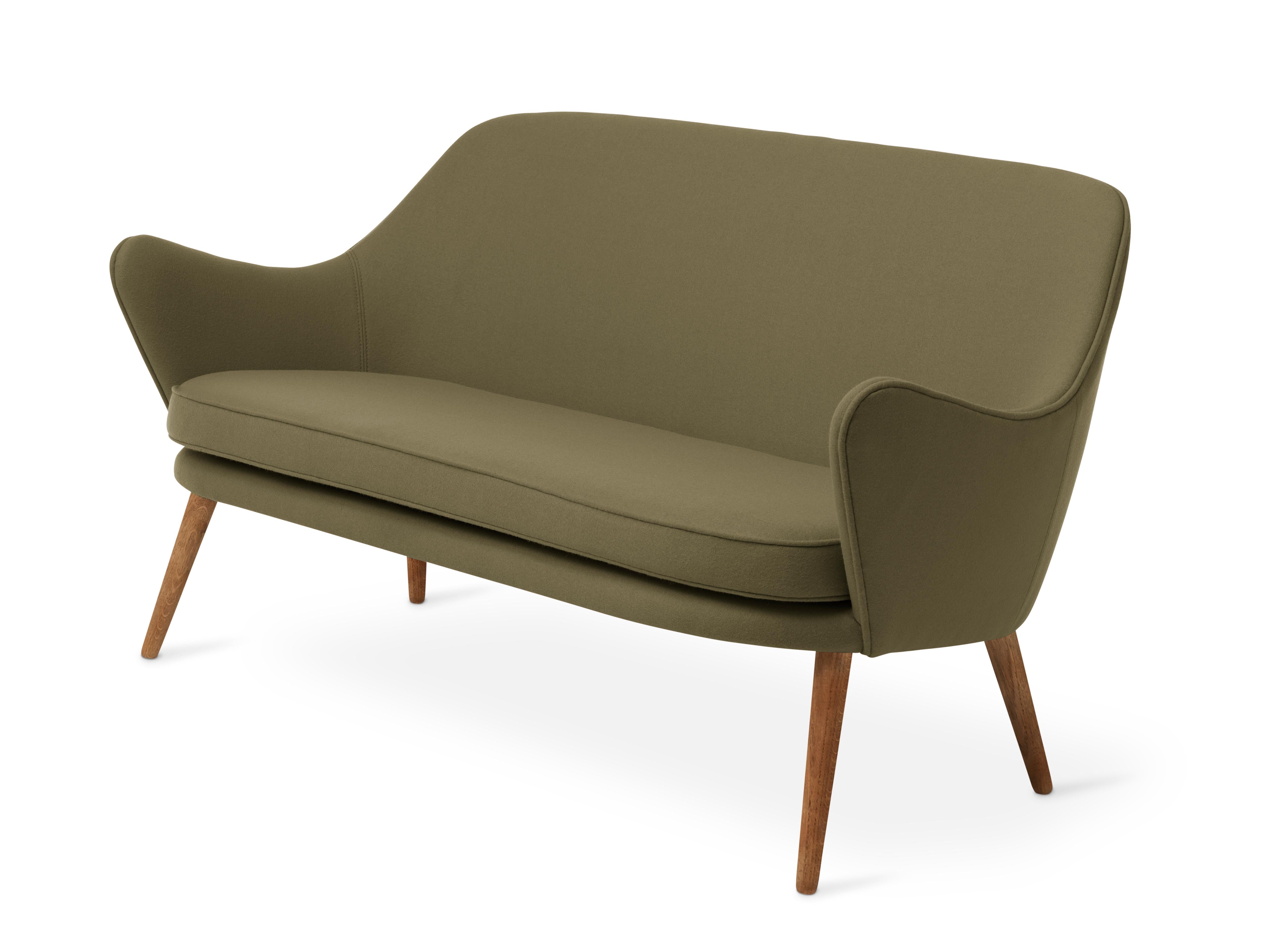 Im Angebot: Dwell 2-Sitz-Sofa, von Hans Olsen aus Warm Nordic, Green (Hero 981) 2