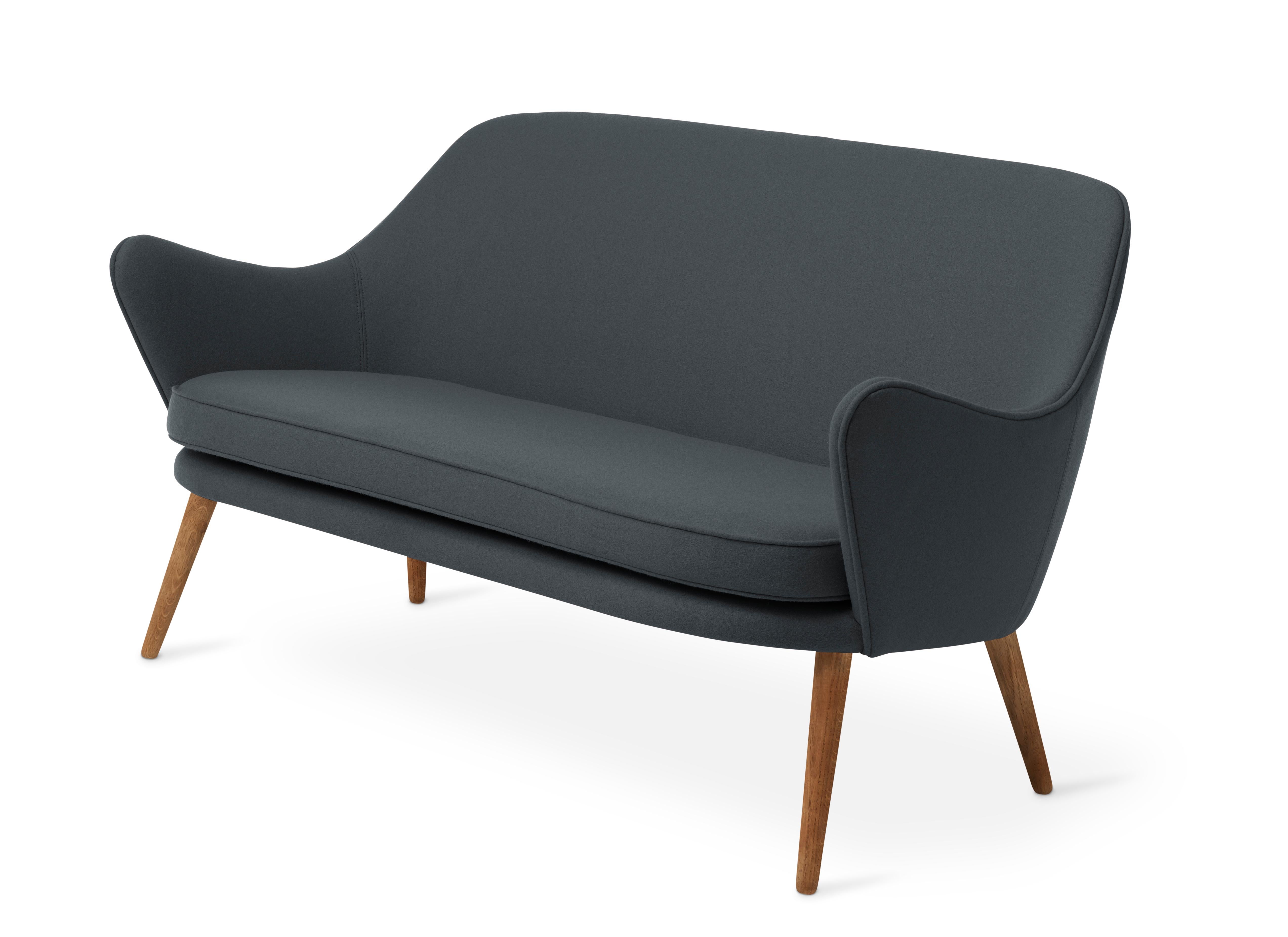 Im Angebot: Dwell 2-Sitz-Sofa, von Hans Olsen aus Warm Nordic, Blue (Hero 991) 2