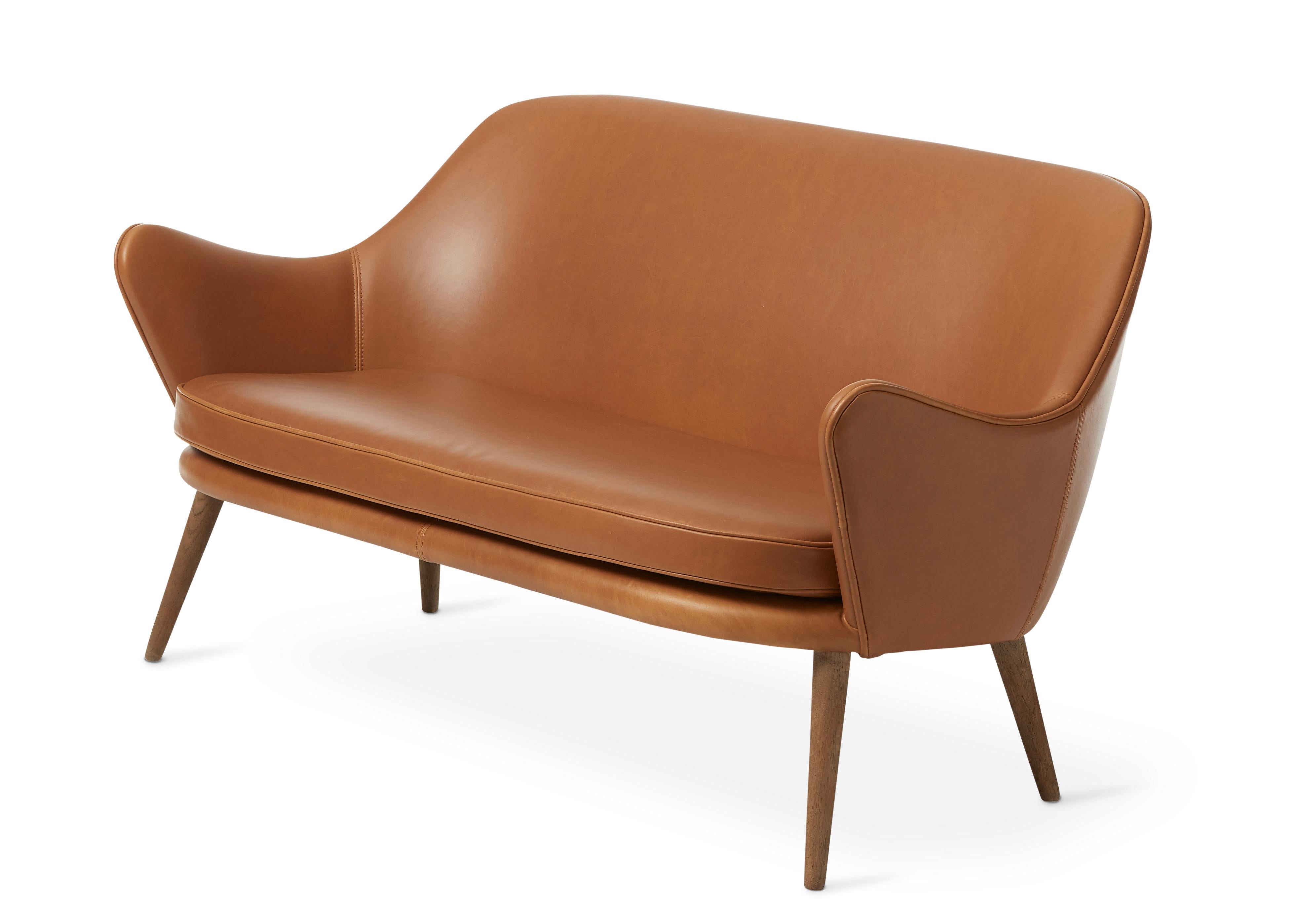 Im Angebot: Dwell 2-Sitz-Sofa, von Hans Olsen aus Warm Nordic, Brown (Silk 0250) 2
