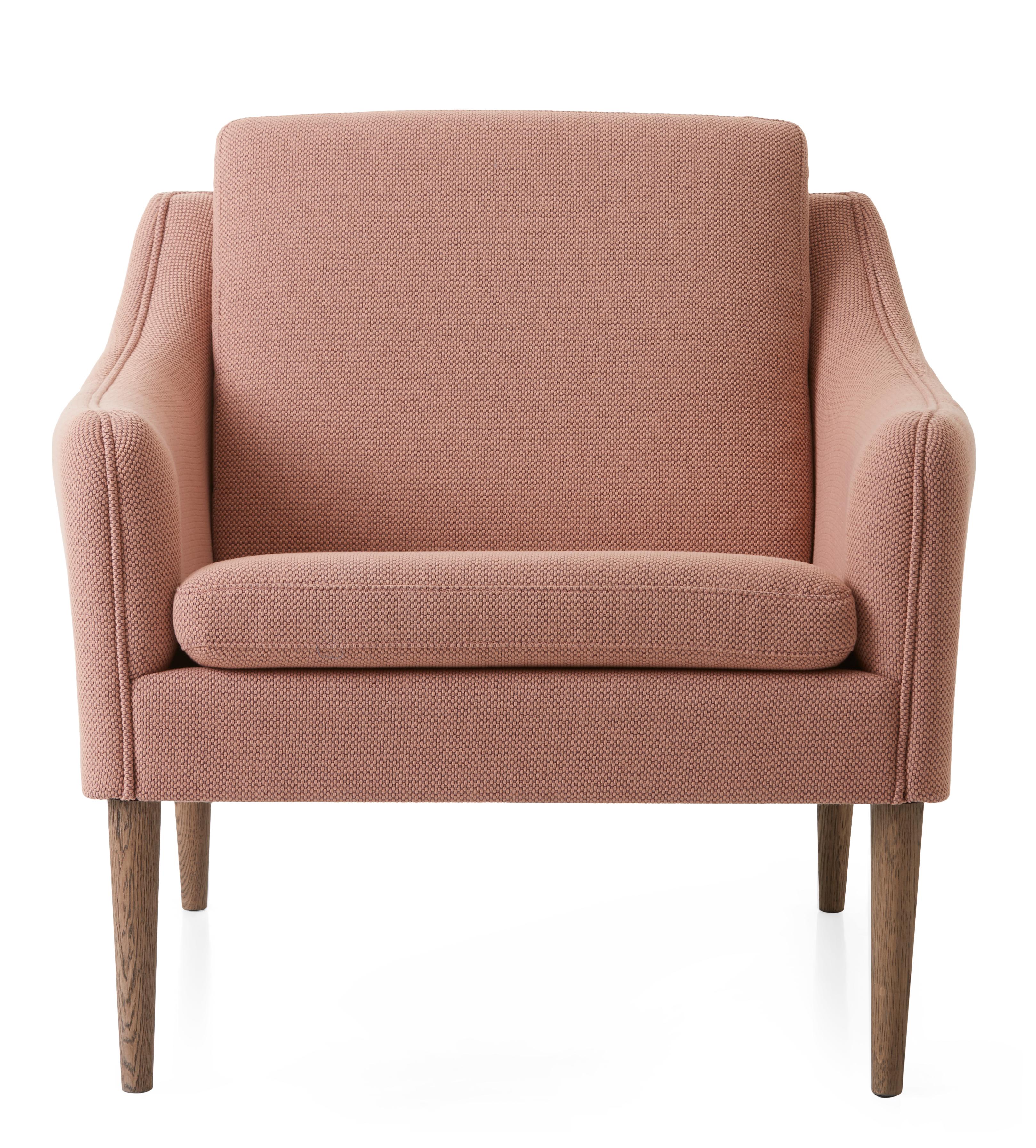 Im Angebot: Mr. Olsen Lounge Chair mit geräucherten Beinen:: von Hans Olsen aus Warm Nordic, Pink (Merit 035)