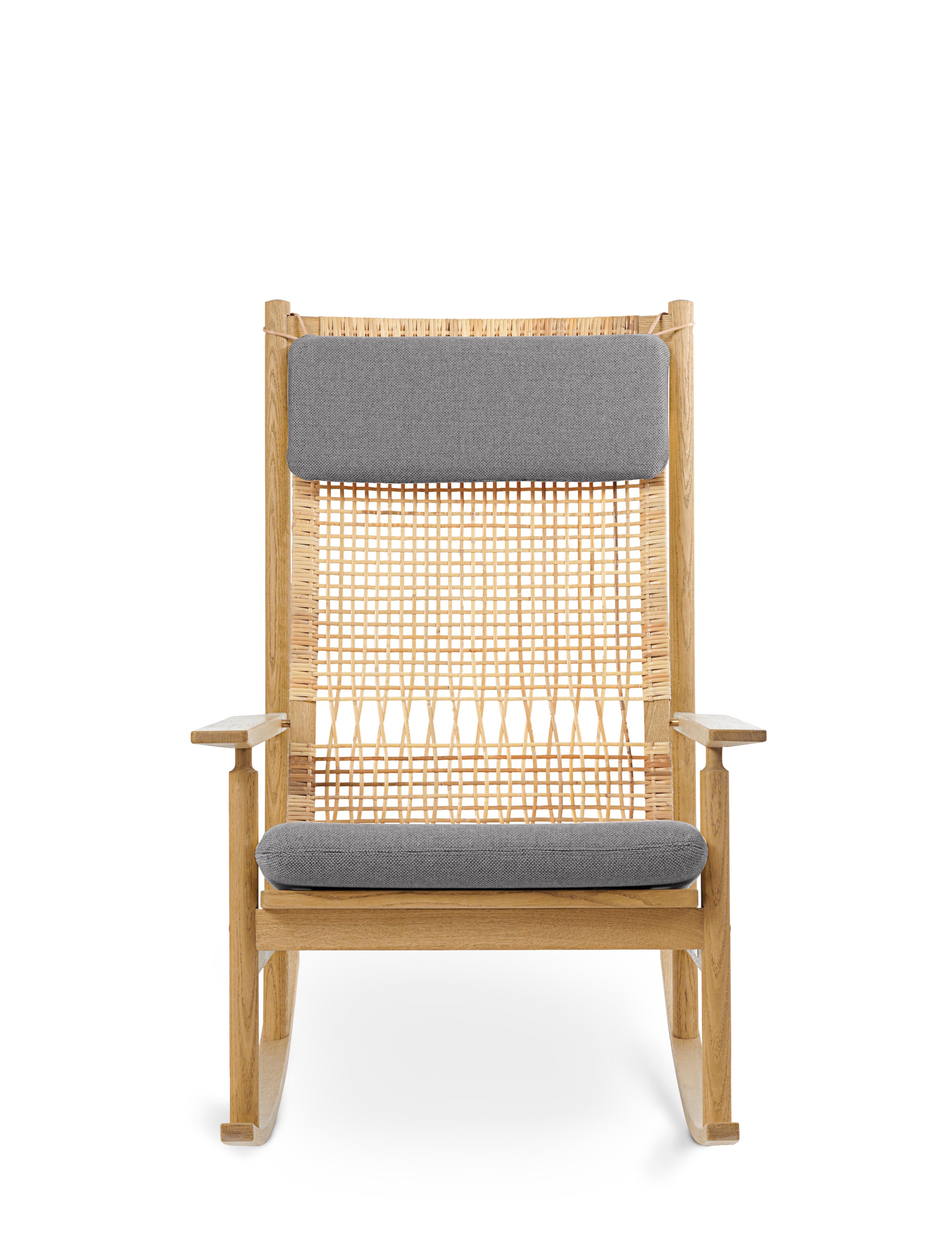 Gray (Rewool 128) Swing Rocking Chair in Oak, by Hans Olsen from Warm Nordic