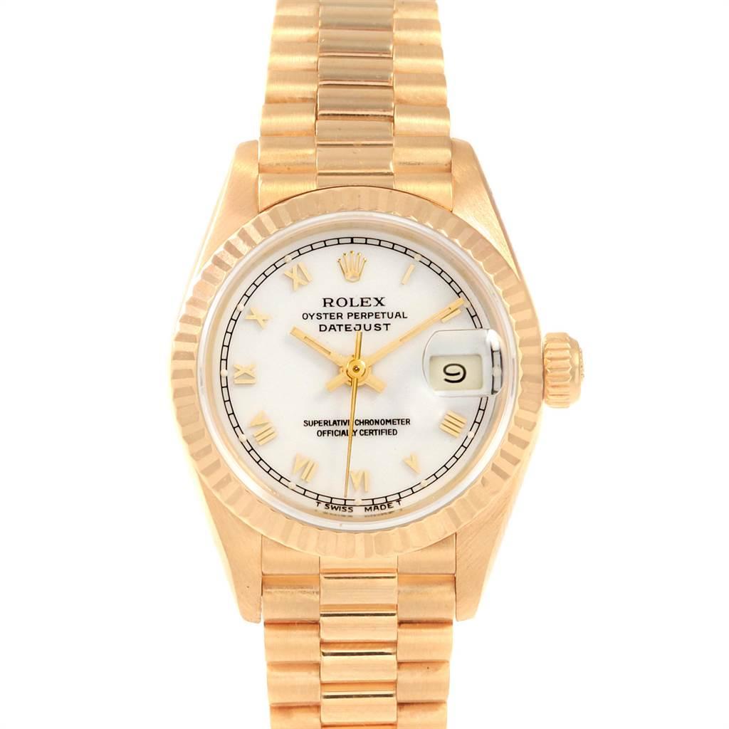 Rolex President Datejust 26 Yellow Gold Ladies Watch 69178 Box. Officially certified chronometer self-winding movement. 18k yellow gold oyster case 26.0 mm in diameter. Rolex logo on a crown. 18k yellow gold fluted bezel. 18k yellow gold president