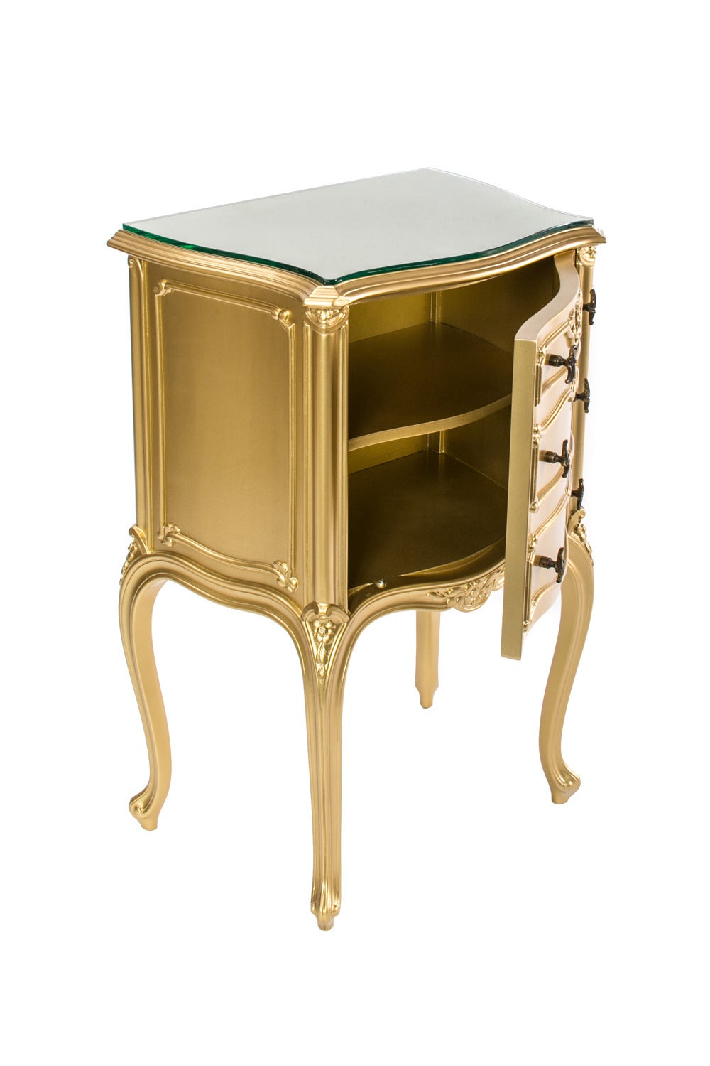 Pair of French Gold Baroque Side Tables In Excellent Condition In Los Angeles, CA