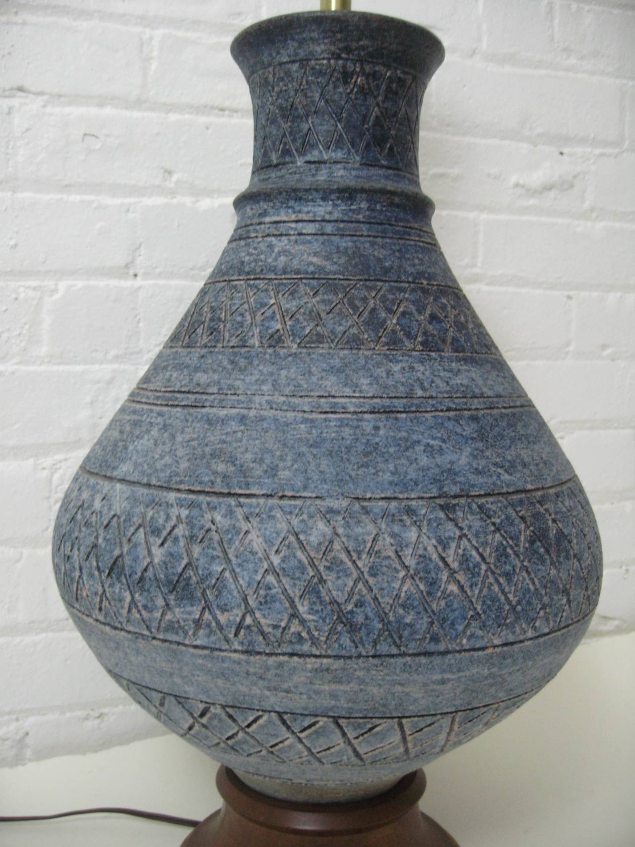 Mid-20th Century Mid-Century Modern Italian Pottery Lamp