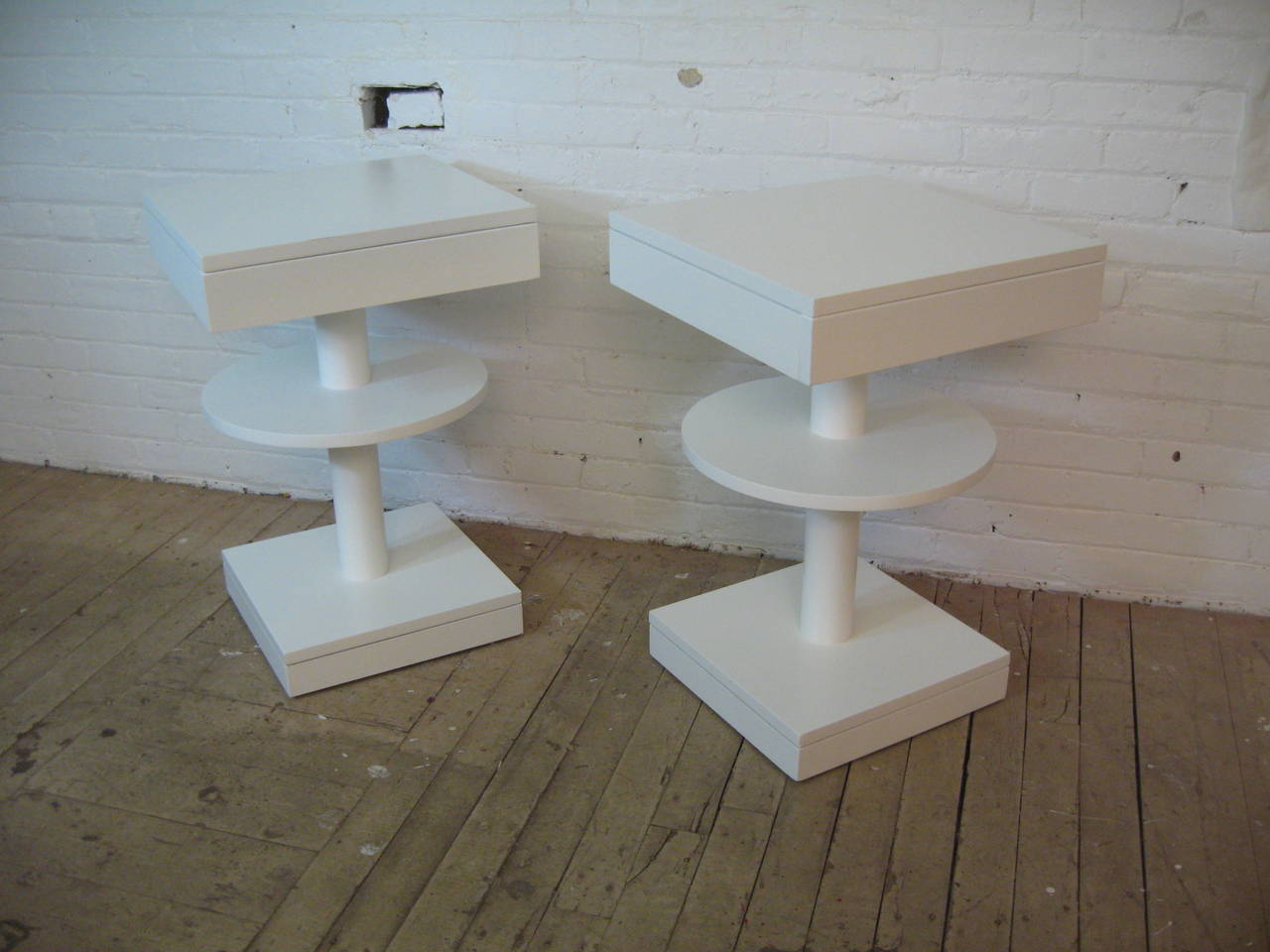 Mid-Century Modern Moderne Lacquered End Tables in the Manner of Tommi Parzinger
