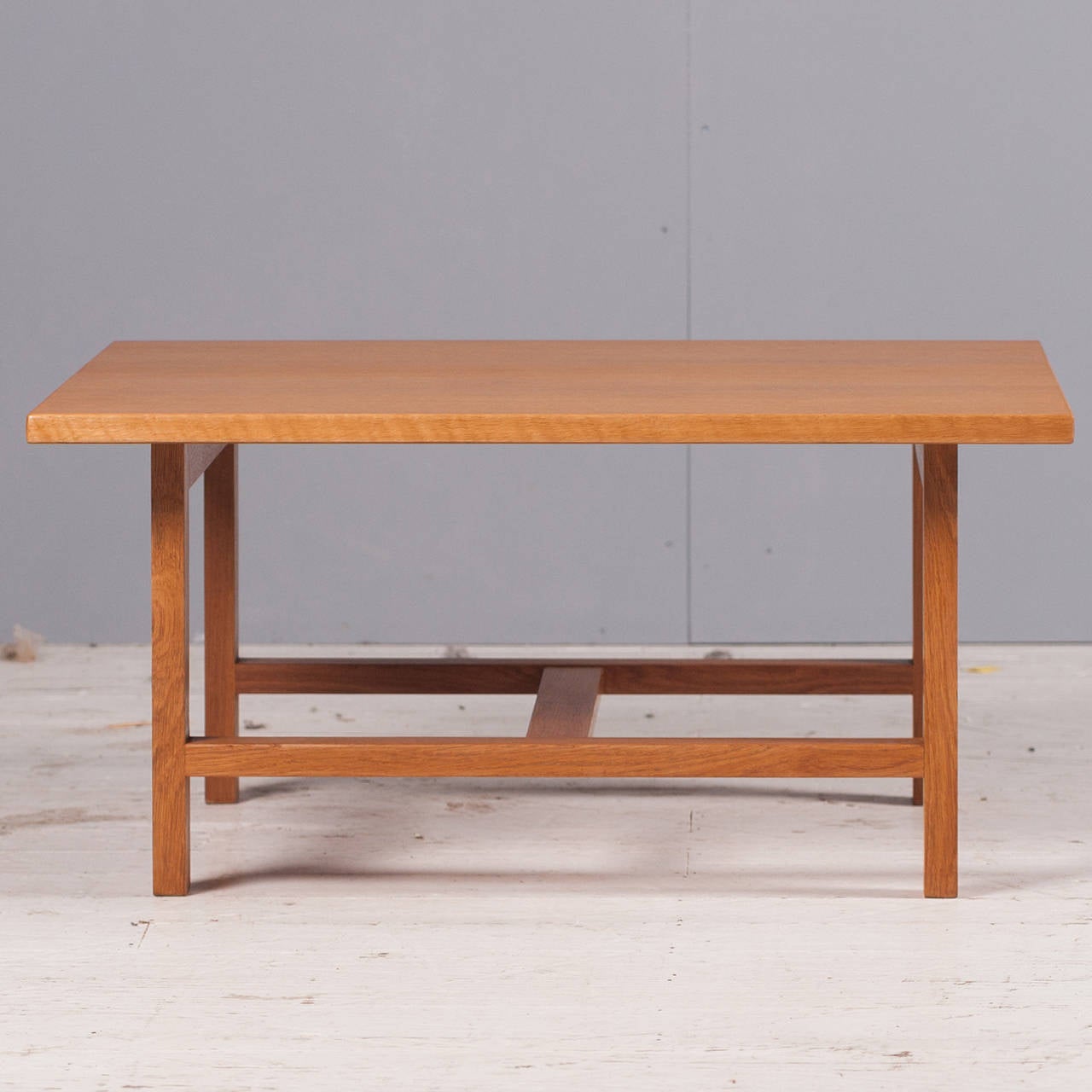 Mid-Century Modern Danish Square Coffee Table in Oak by Hans J. Wegner, 1960s For Sale
