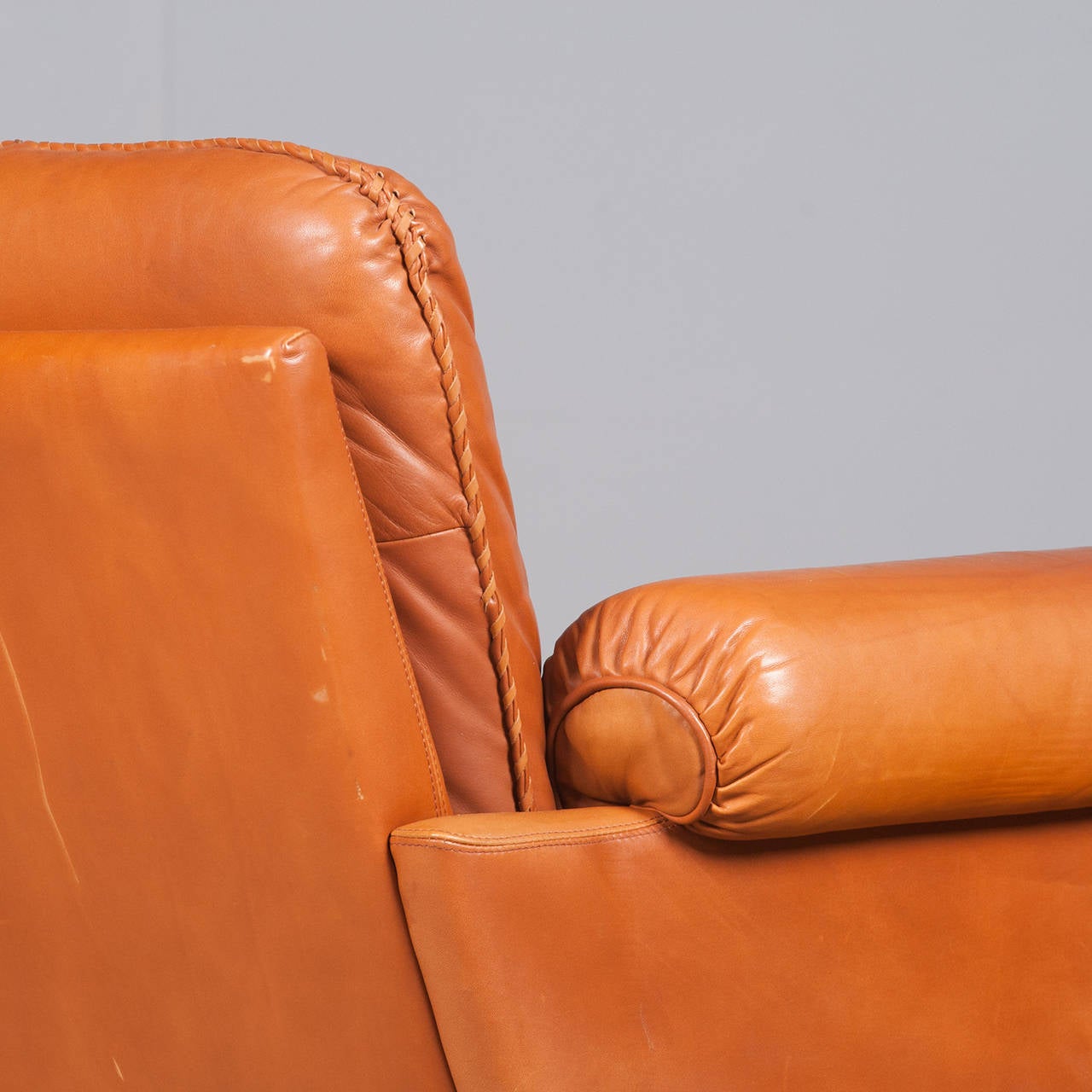 Swiss Three-Seater Sofa in Caramel Leather with Steel Base by De Sede, 1960s For Sale 3