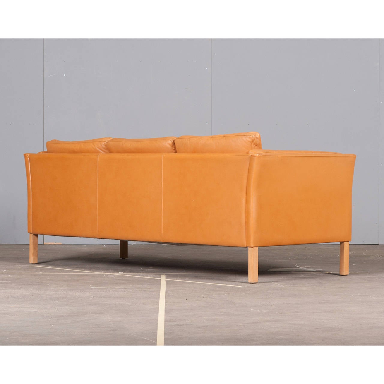 Danish Three-Seater Sofa in Honey Tan Leather, 1960s For Sale 2