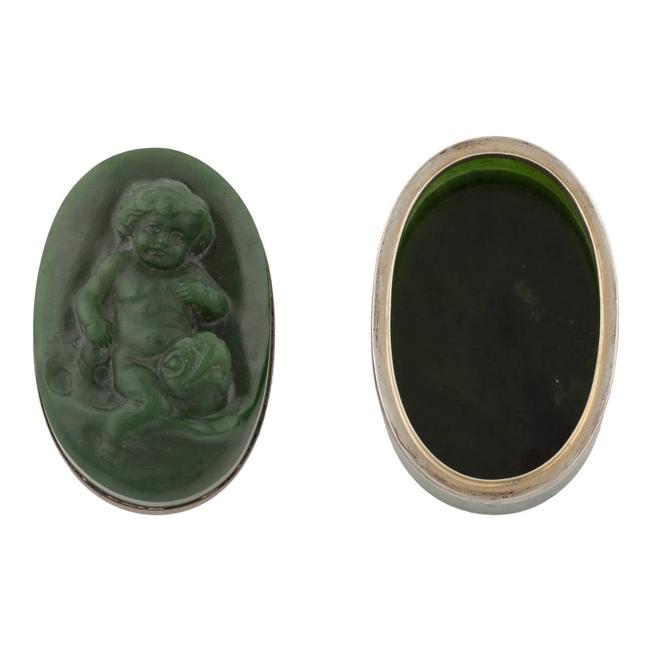 Danish Nephrite and Silver-Lidded Box In Excellent Condition In Malvern, Victoria