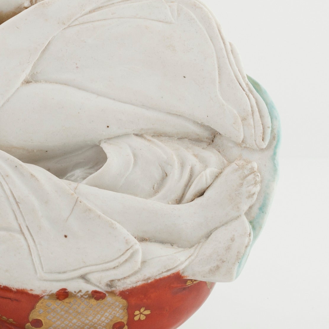 Kutani Erotic Porcelain Figure of a Woman with Kitten, circa 1870 1