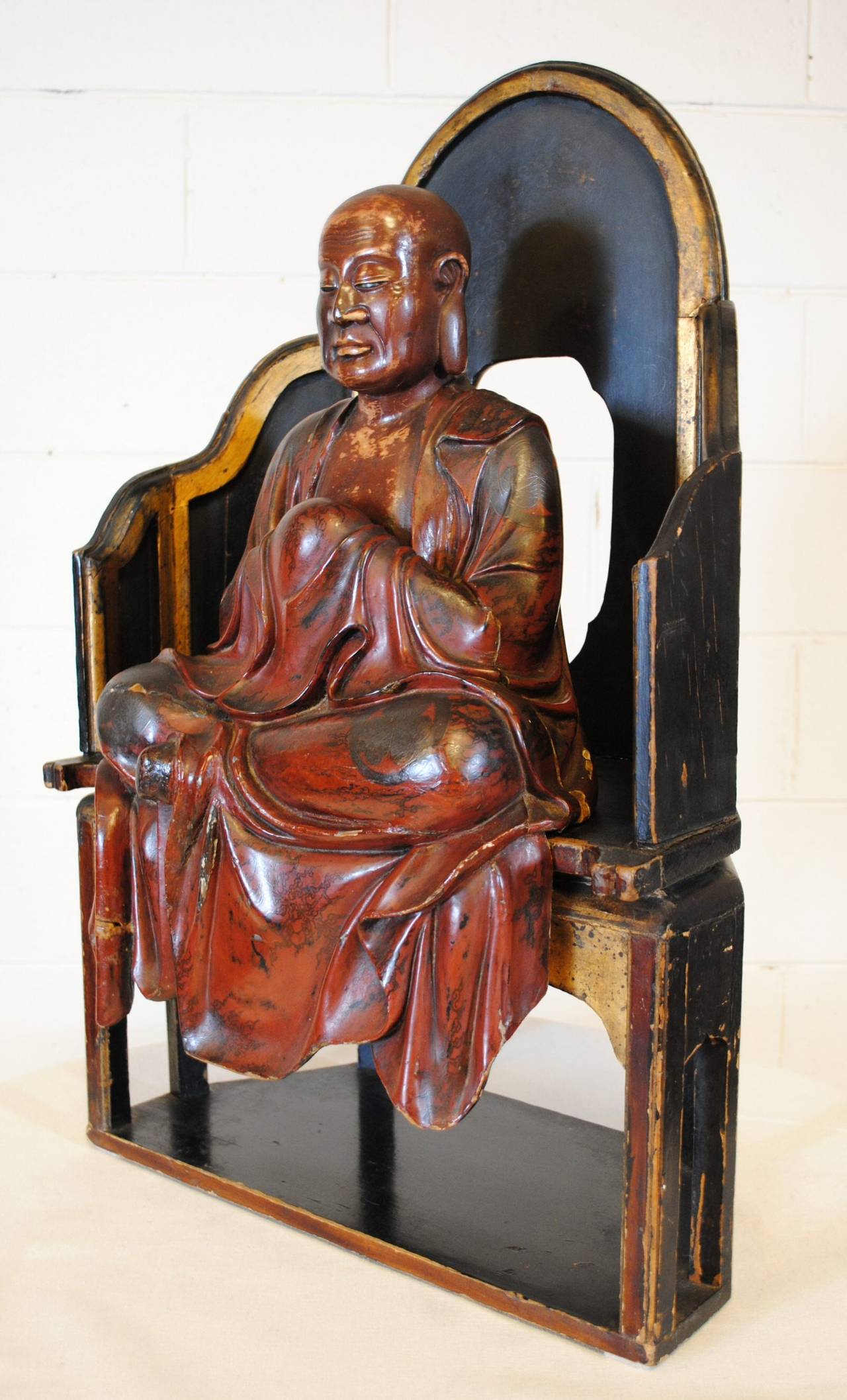 Qing Carved 18th Century Chinese Seated Lohan Monk Scultpure For Sale