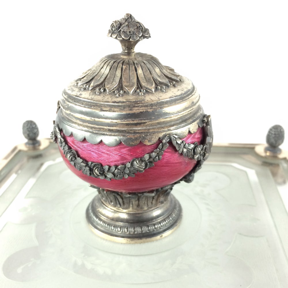 Early 20th Century French Guilloché Enamel and Gilt Silver Inkwell In Good Condition For Sale In Brisbane, Queensland