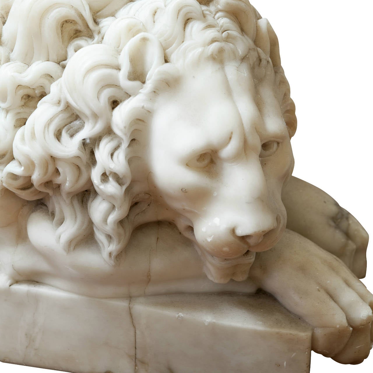 19th Century Pair of Hand Carved Carrara Marble Lions In Good Condition In Brisbane, Queensland