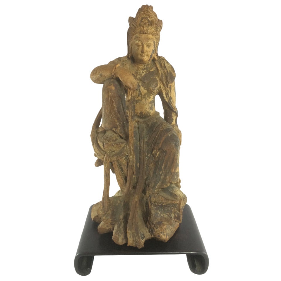 Early Ming Dynasty Chinese Carved Timber Statue of Guanyin in Royal Repose For Sale