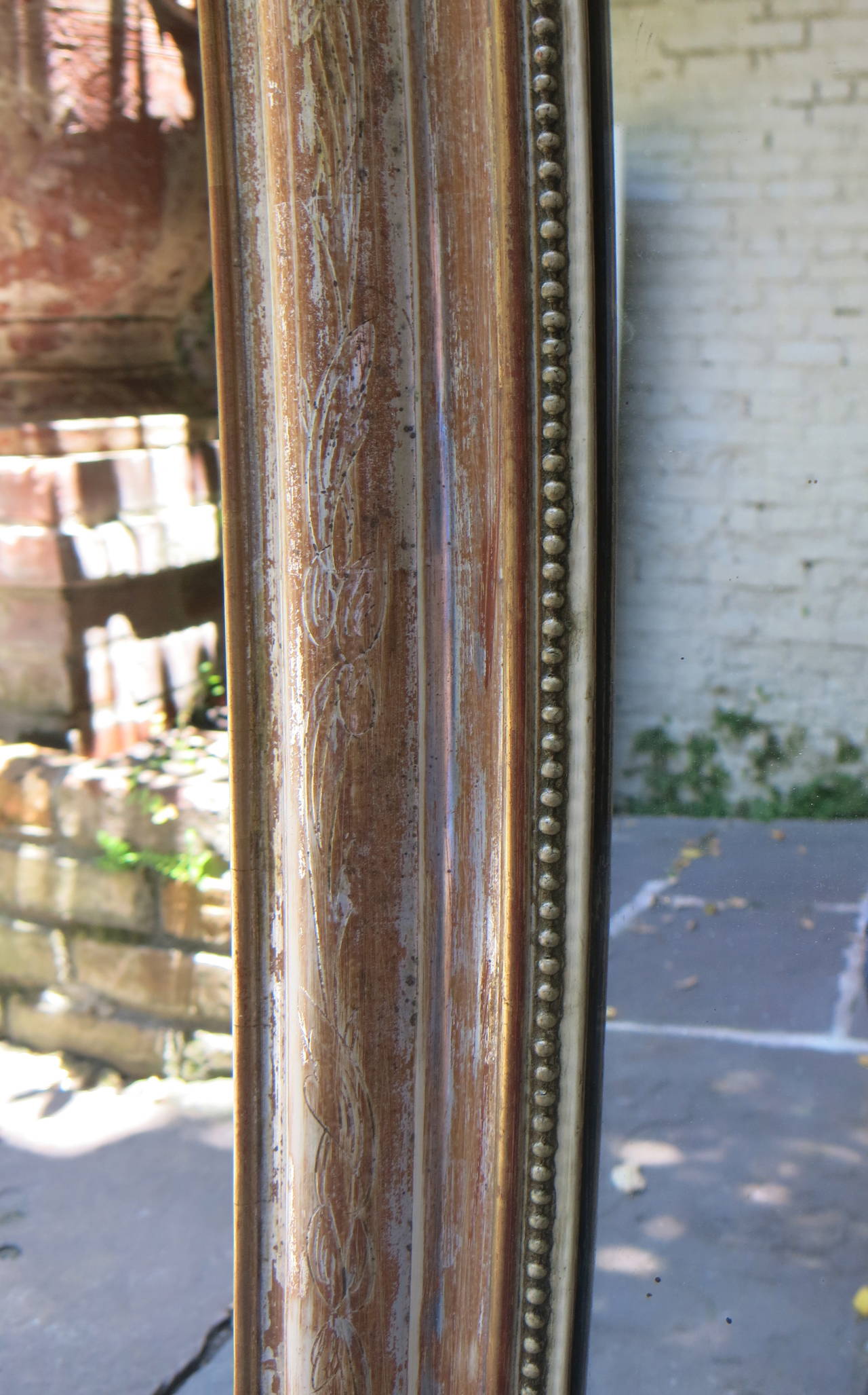 18th Century Louis XV Silver Leaf and Gilt Mirror with Cartouche In Good Condition In New Orleans, LA