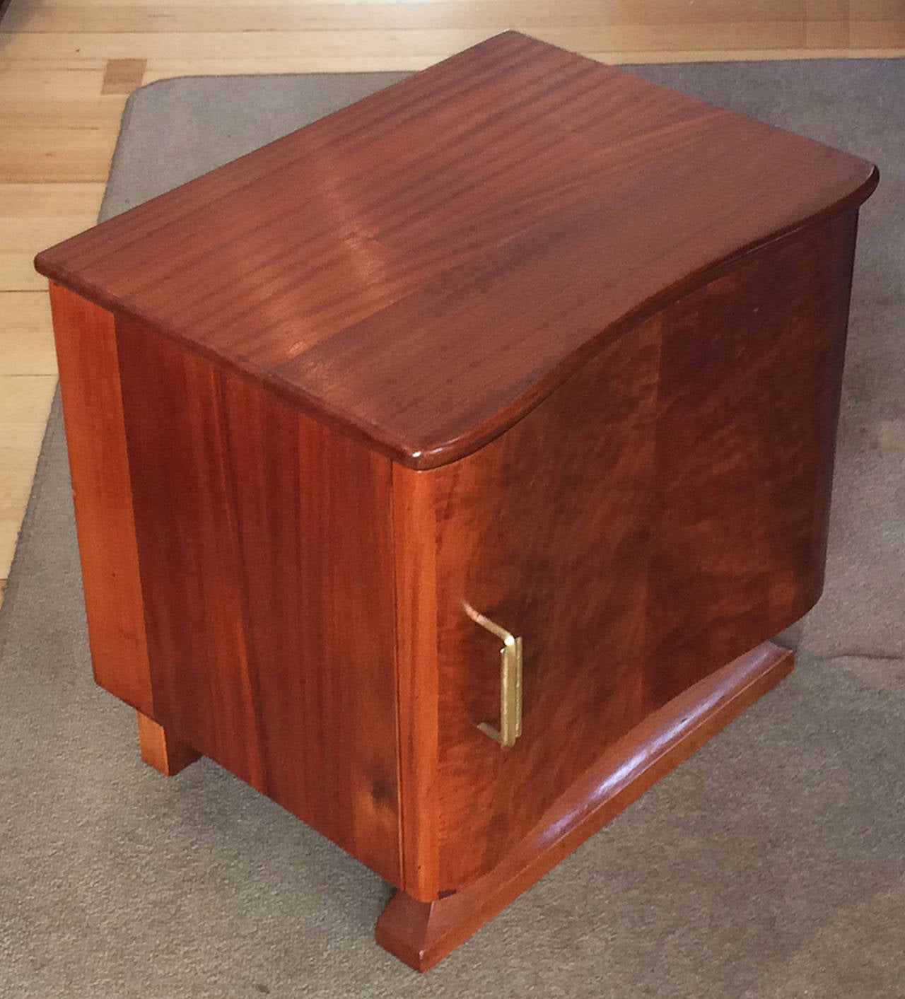 Wood Pair of Art Deco French Walnut Bedside Tables