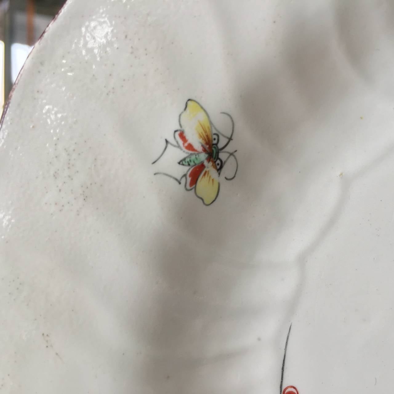 Mid-18th Century Chantilly Kakiemon Plate with Banded Hedge and Phoenix, circa 1745