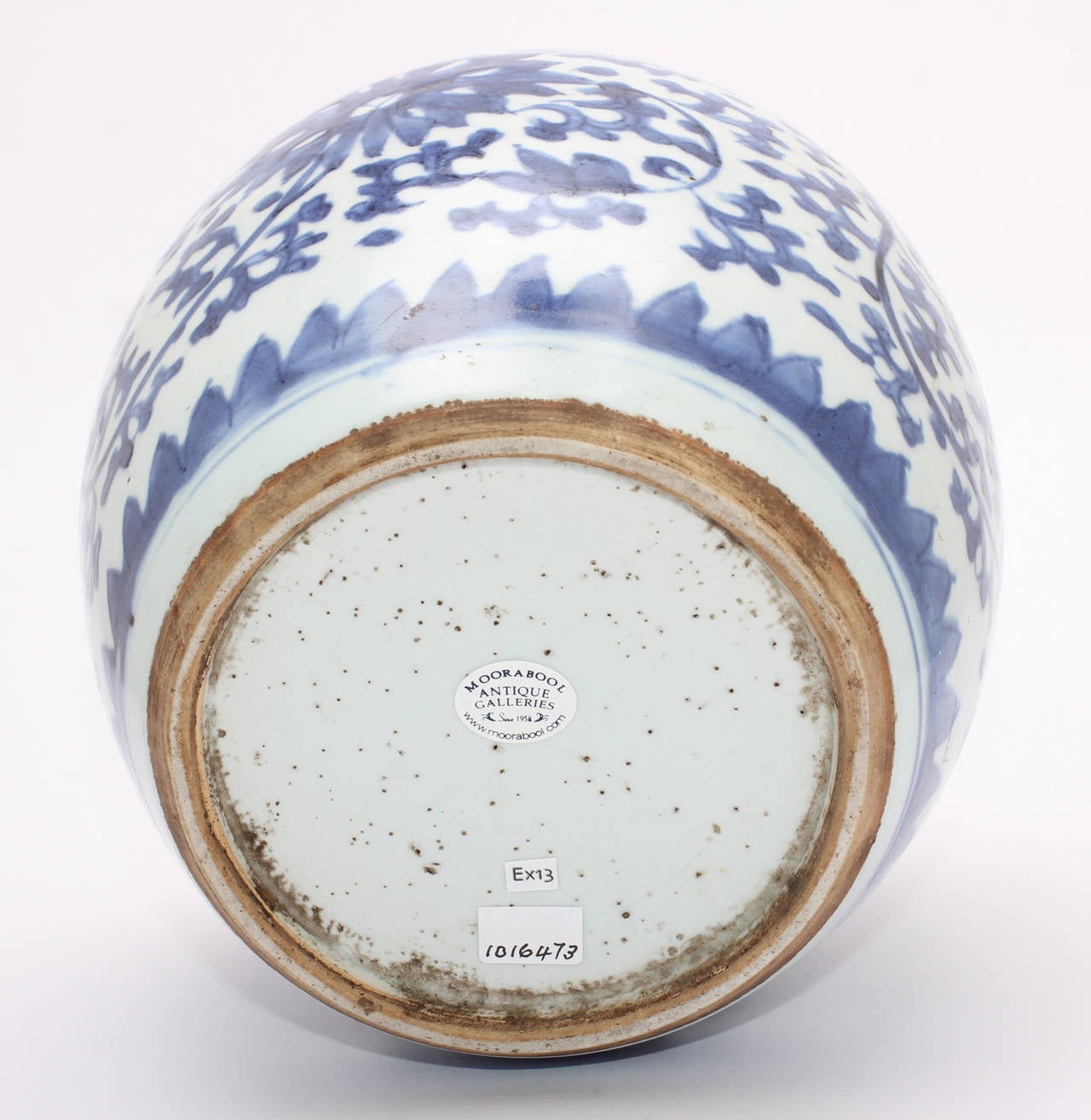 chinese ginger jars blue and white