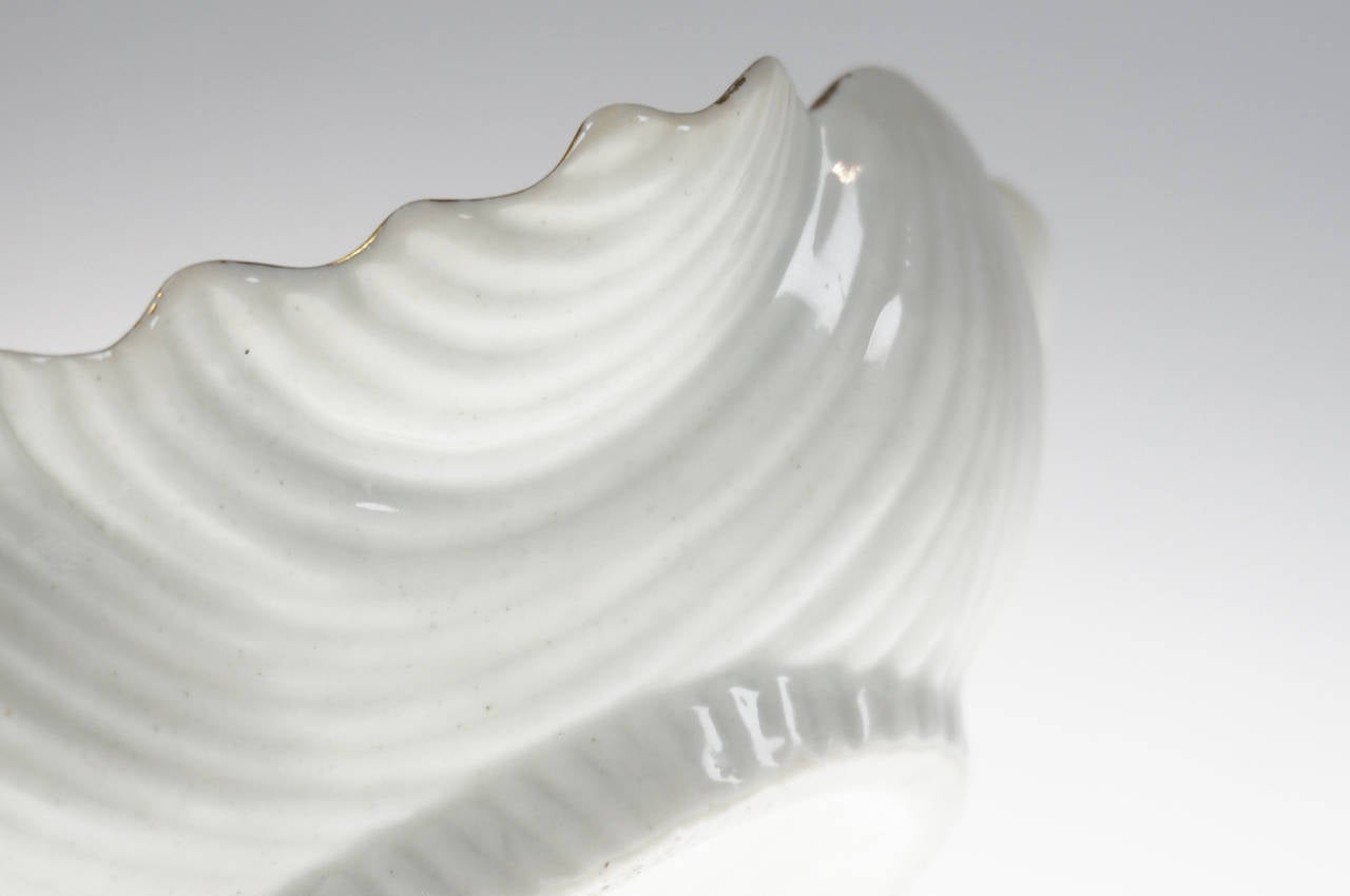 German Meissen shell form serving dish, flower decorated, c. 1755 For Sale