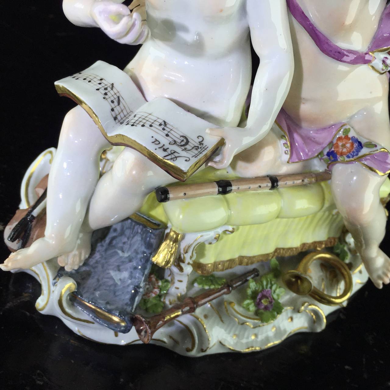 Meissen Group by Kaendler, Musical Children, circa 1755 In Fair Condition For Sale In Geelong, Victoria