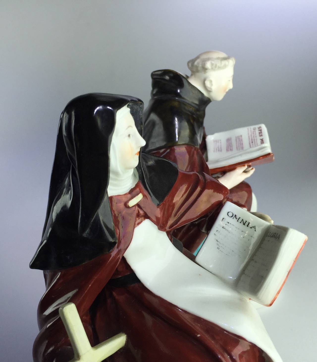 Pair of Derby Figures of a Nun and Friar Reading, circa 1760 In Good Condition In Geelong, Victoria