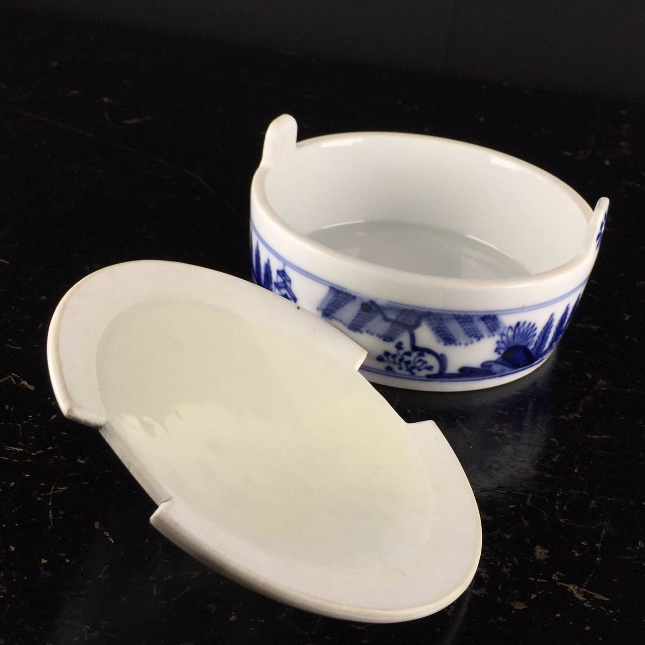 Meissener Buttermesser, Chinoiserie in Unterglasurblau, um 1735 im Angebot 3