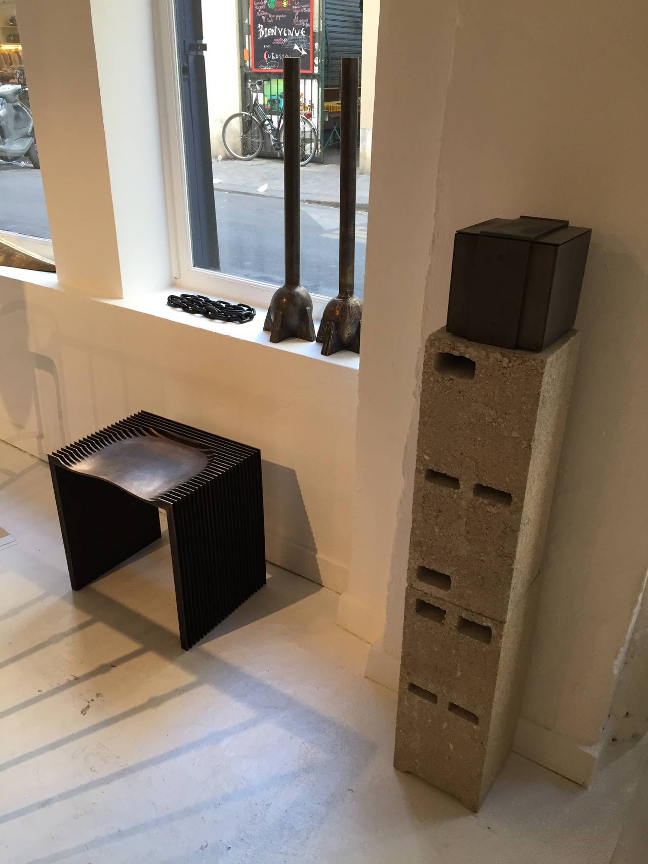 Sandgepolsterter Hocker Nr.1 aus Bronze von Jan Janssen (Janjanssenwerken) im Angebot 4