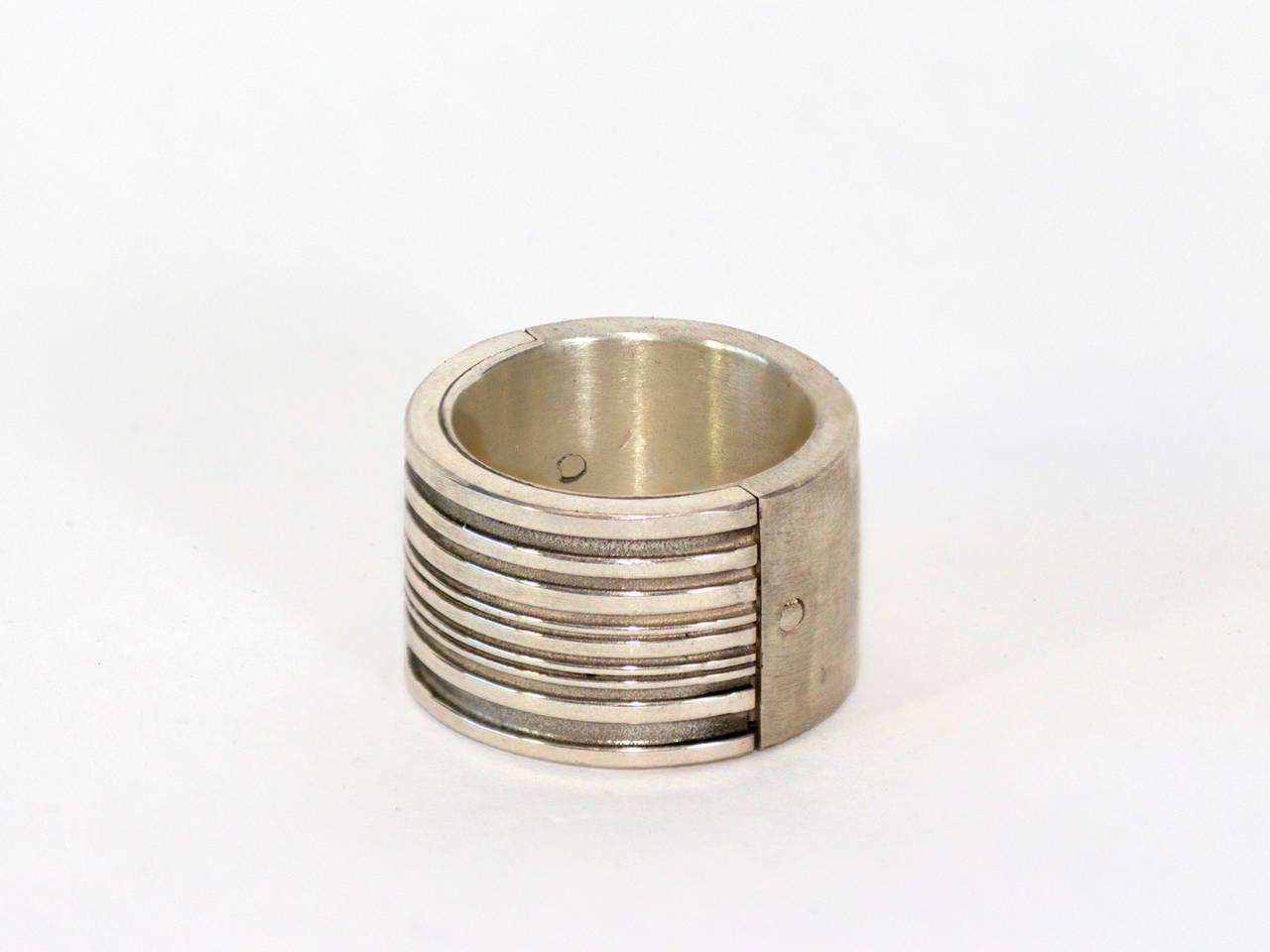 Sistema Ring by P/4 in matte sterling and polished sterling.