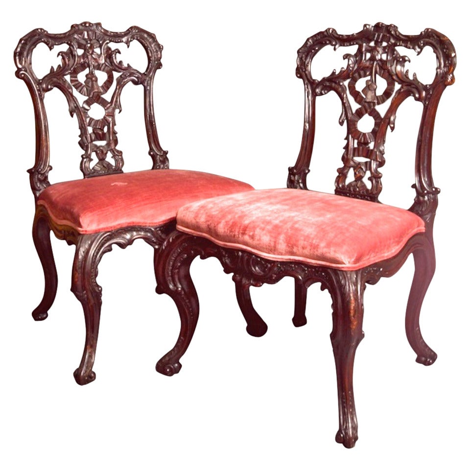 19th Century Pair of Chairs in the Manner of Thomas Chippendale For Sale