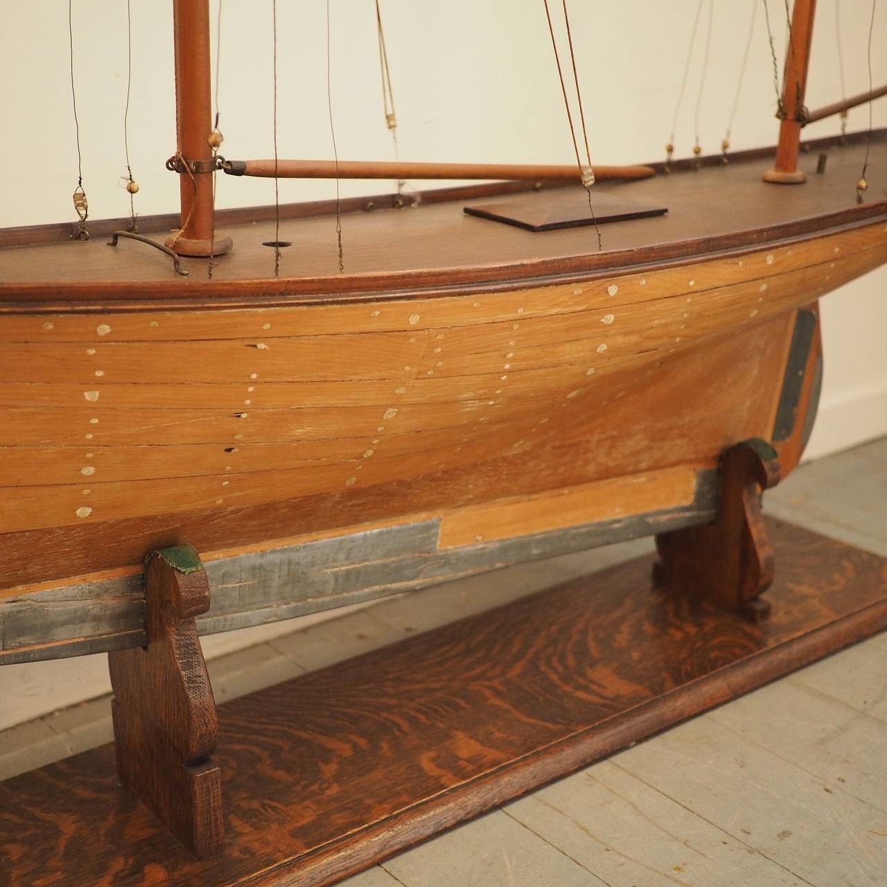 Wood Victorian Pond Yacht For Sale